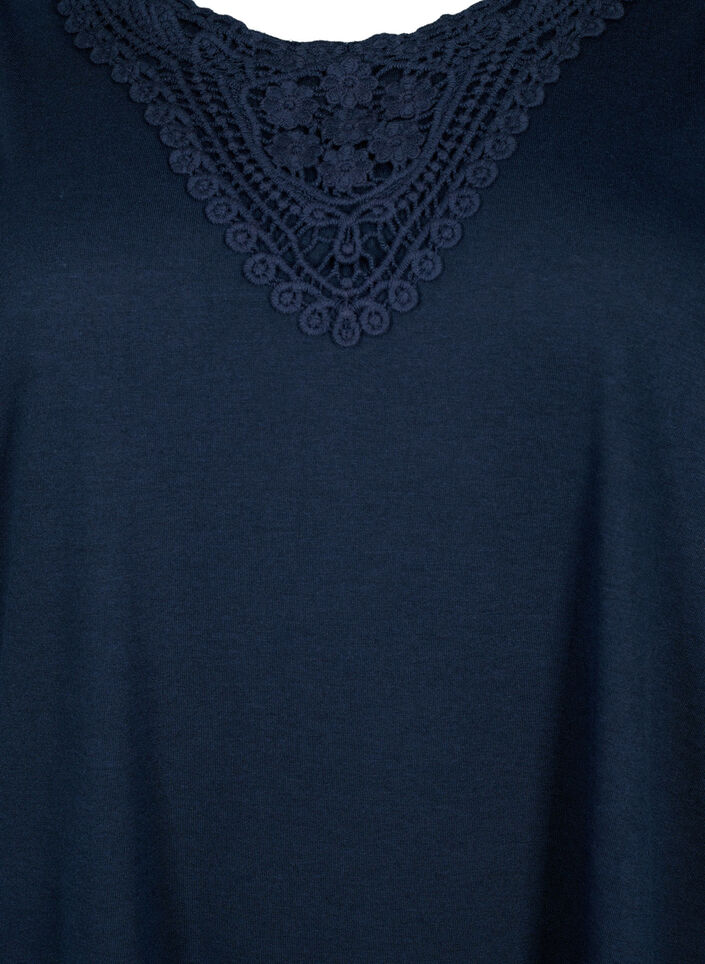 Hihaton toppi pitsillä, Total Eclipse, Packshot image number 2