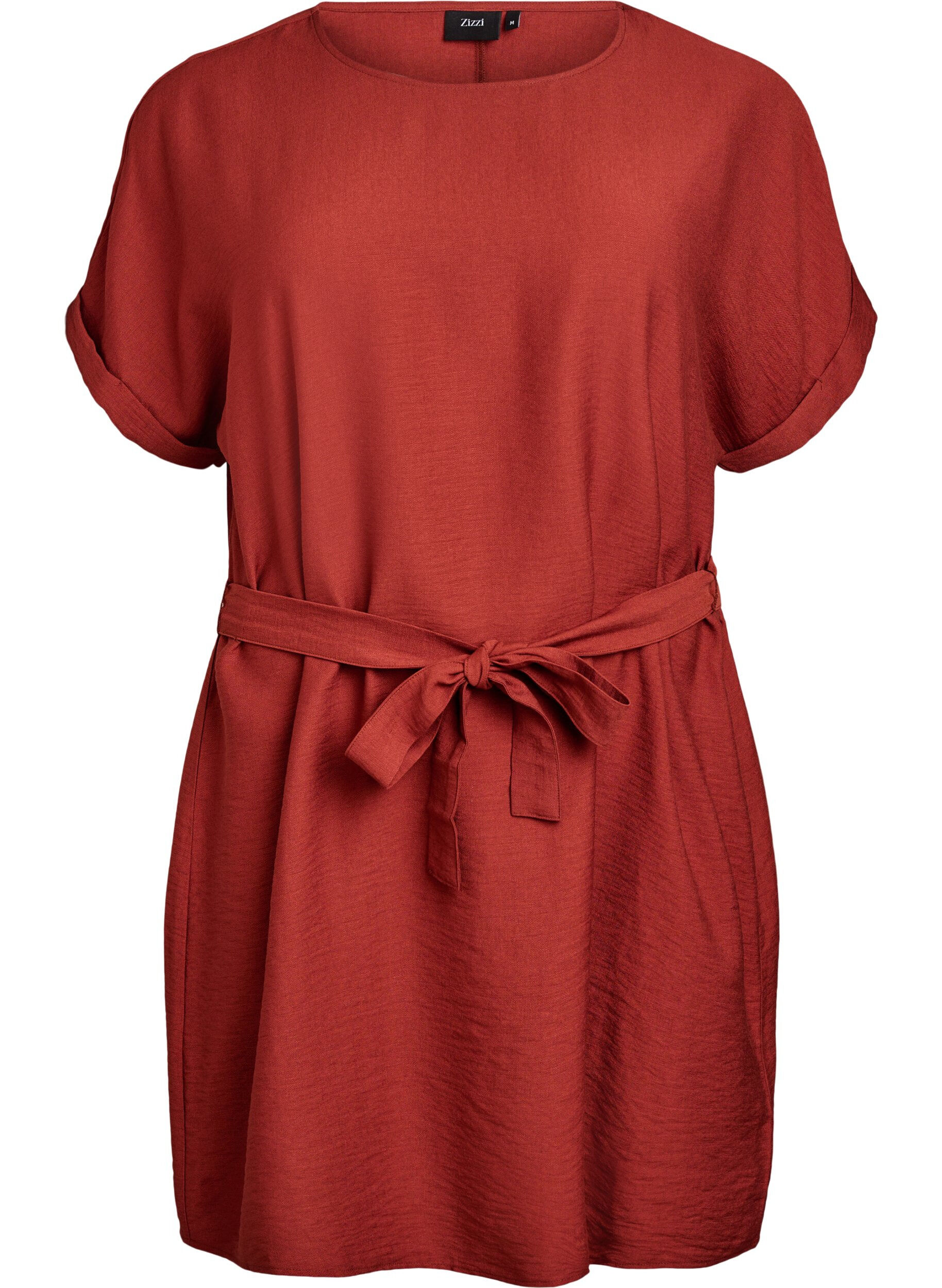 Lyhyt v&auml;lj&auml; vy&ouml;ll&auml; solmittava mekko