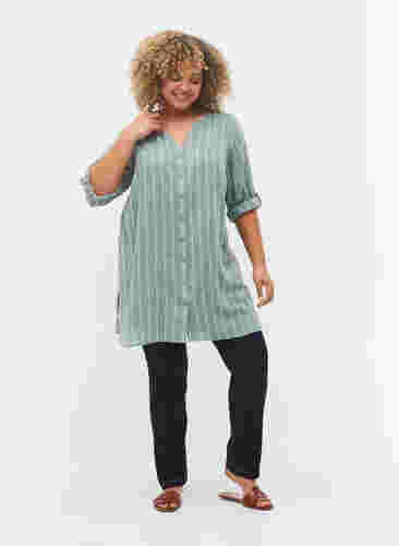 Raidallinen paita v-aukolla, Balsam Green Stripe, Model image number 2
