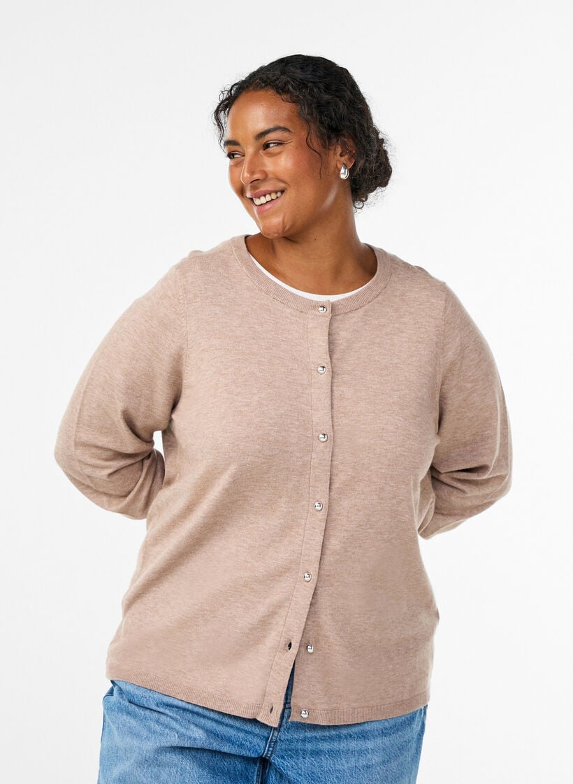 Neuletakki py&ouml;reill&auml; napeilla, Beige, Model image number 0