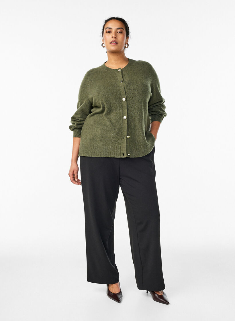 Neuletakki pehme&auml;st&auml; neuleesta kullanv&auml;risill&auml; napeilla, Vihre&auml;, Model image number 1