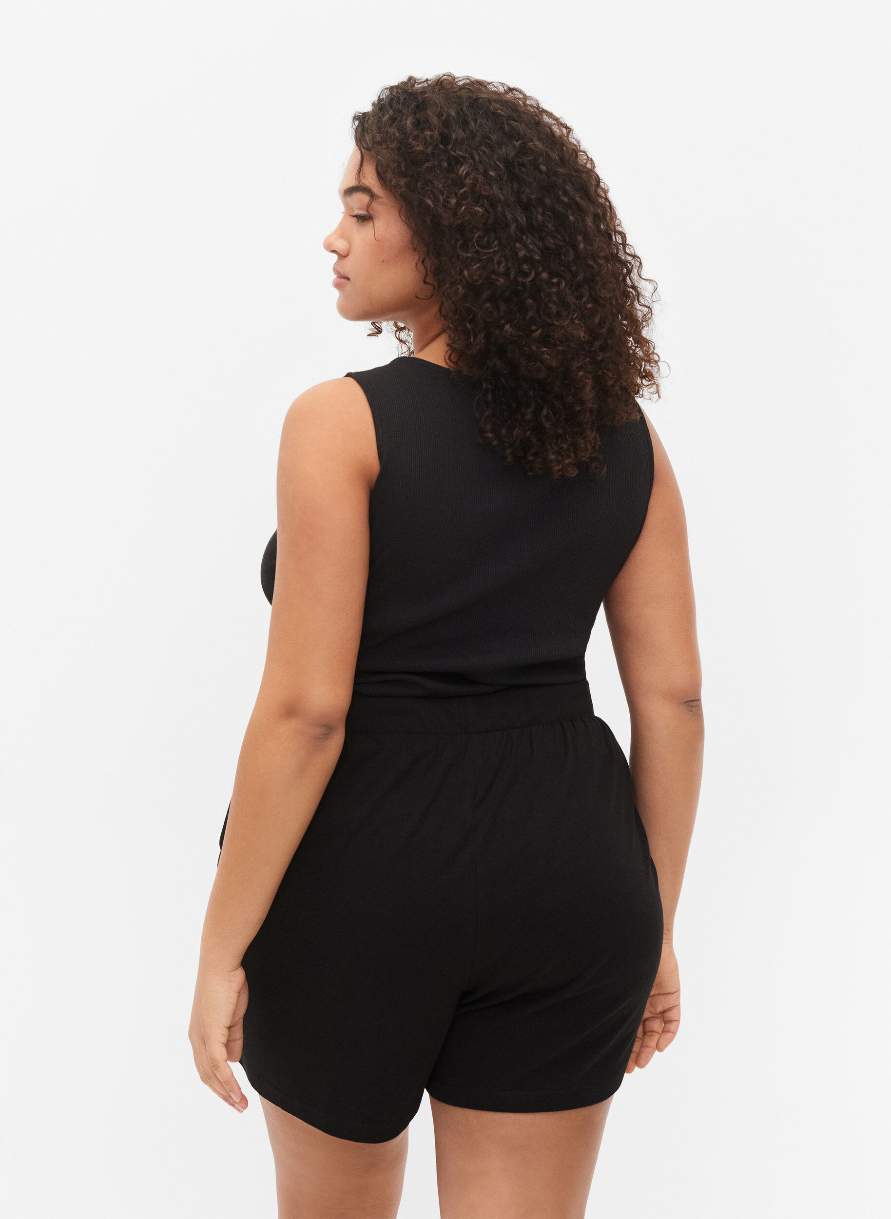 Zizzi V&auml;lj&auml;t y&ouml;shortsit puuvillasekoitteesta, Musta, Model image number 2