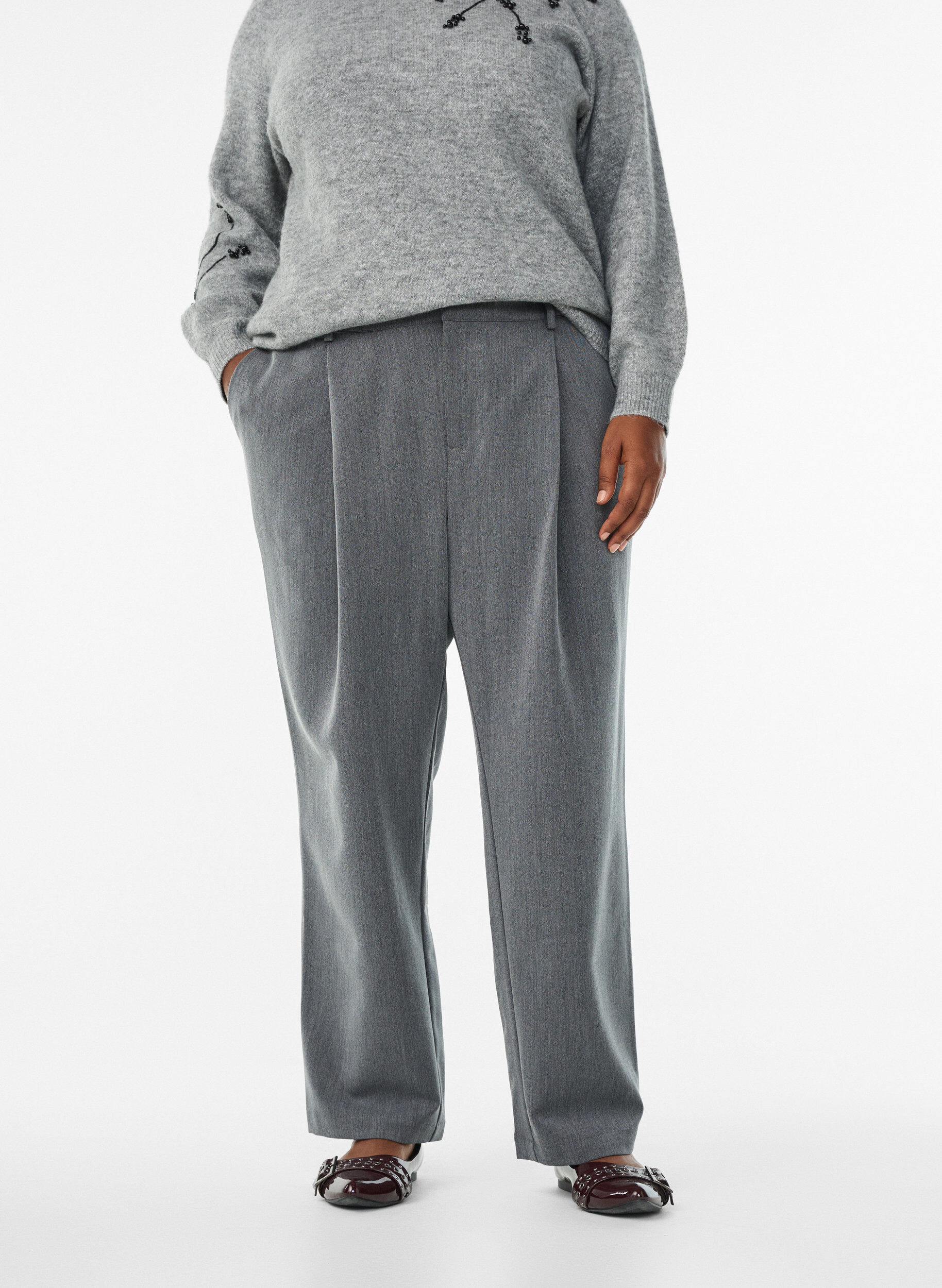 Zizzi Puvunahousut korkealla vy&ouml;t&auml;r&ouml;ll&auml; ja suorilla lahkeilla, Harmaa, Model image number 2