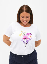 T-paidat kukkakuviolla, Bright W. w. Flower, Model