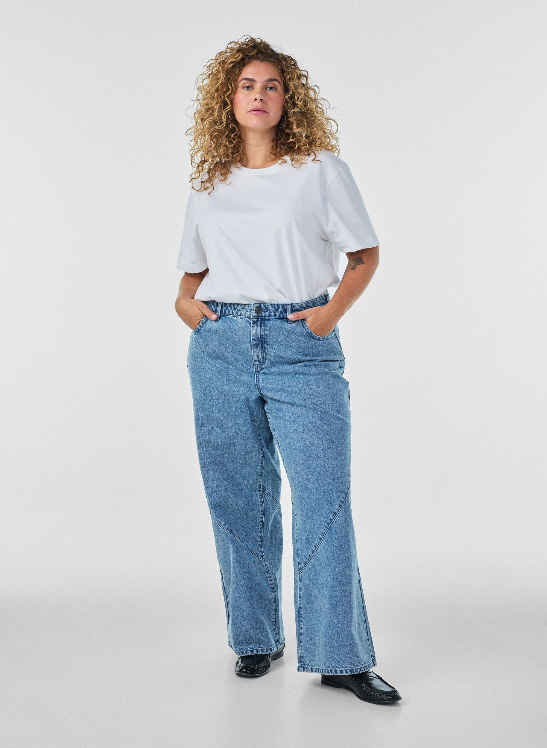 ZizziLeve&auml;lestiset farkut sauman yksityiskohdilla, Sininen, Model image number 0