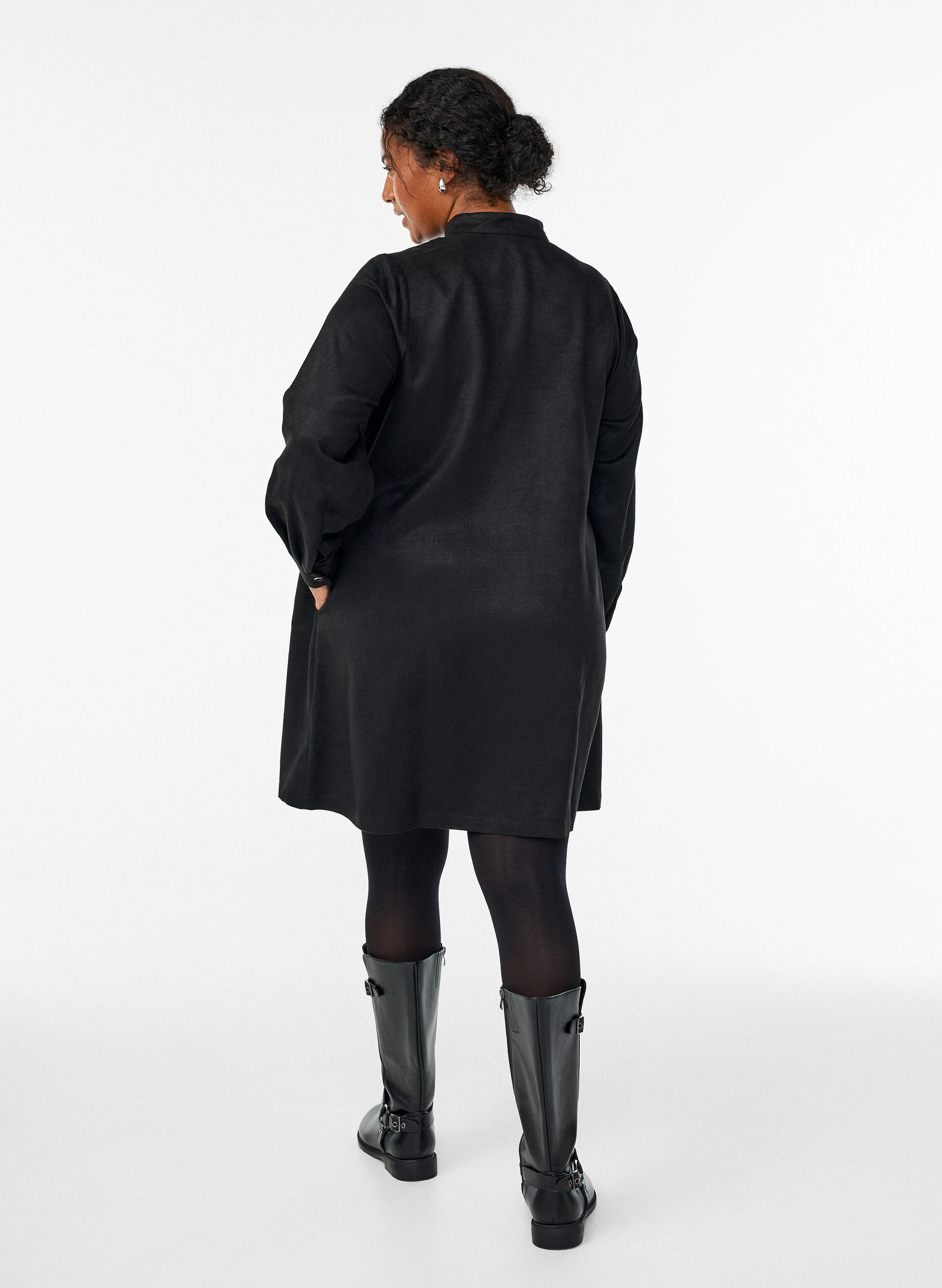 Zizzi Pitk&auml; paita tekonahasta vetoketjulla, Musta, Model image number 2