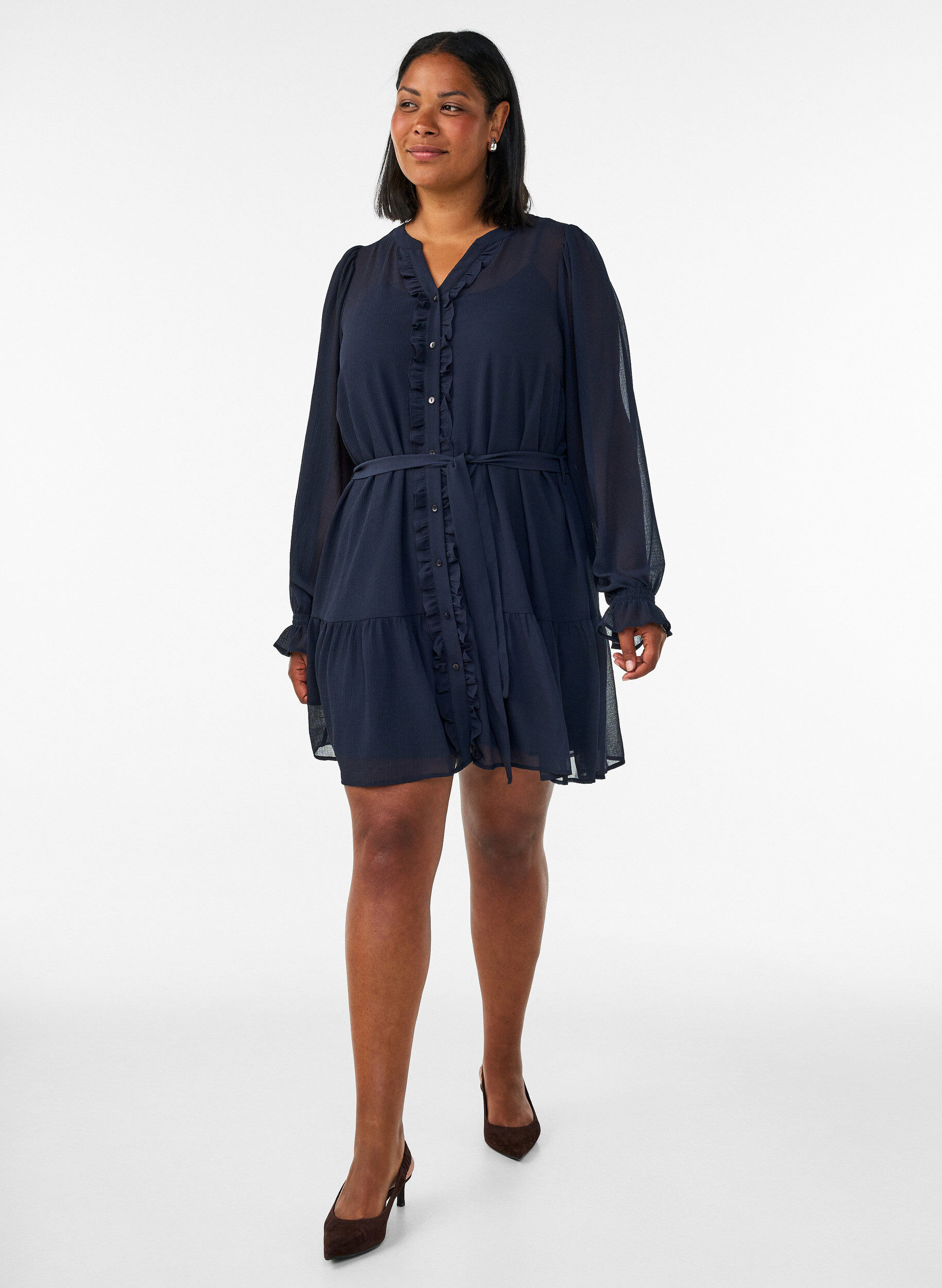 ZizziLyhyt mekko r&ouml;yhel&ouml;yksityiskohdilla ja solmittavalla vy&ouml;ll&auml;, Sininen, Model image number 1