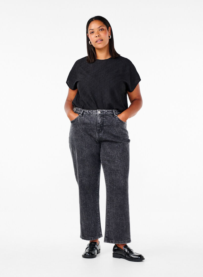 Lyhythihainen pusero kukkakirjailulla, Black, Model image number 2