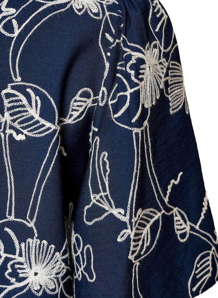 Lyhythihainen pusero, jossa on kirjailtu kuvio, Sininen, Packshot image number 3
