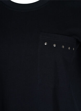 Pitkä puuvillainen t-paita rintataskuilla ja niiteillä, Black, Packshot image number 2