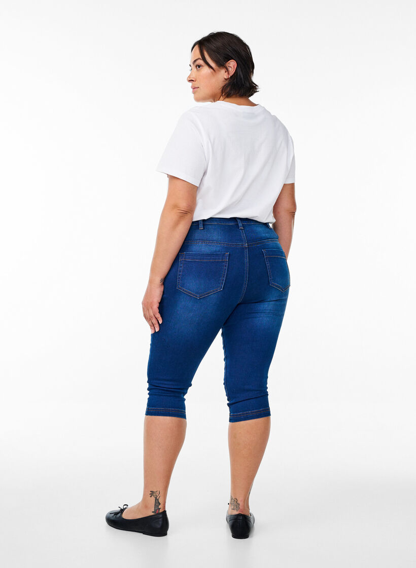 Korkeavy&ouml;t&auml;r&ouml;iset Amy-farkkucaprit super slim fit, Sininen, Model image number 1