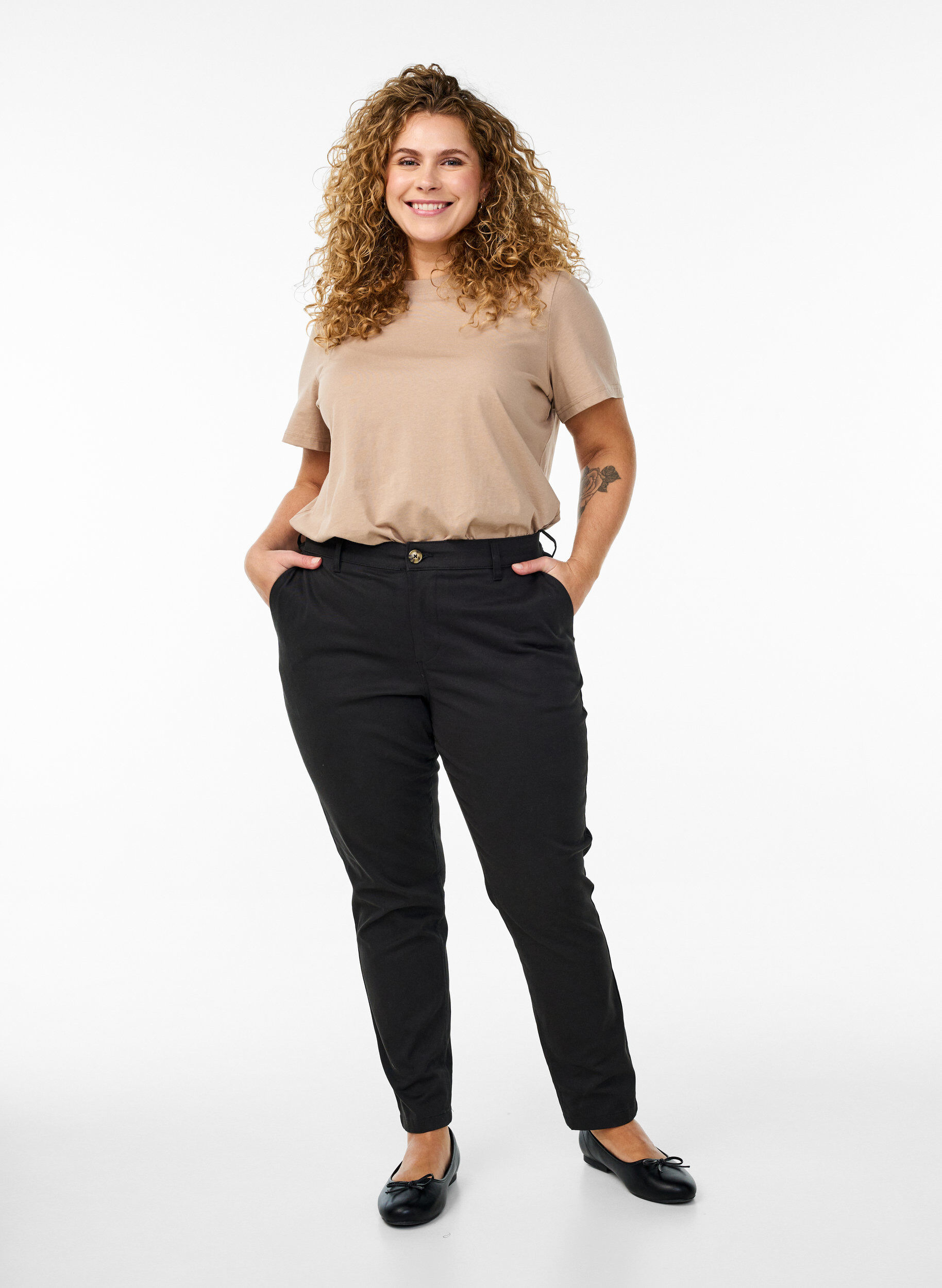 Zizzi Puuvillaiset chinot, Musta, Model image number 0