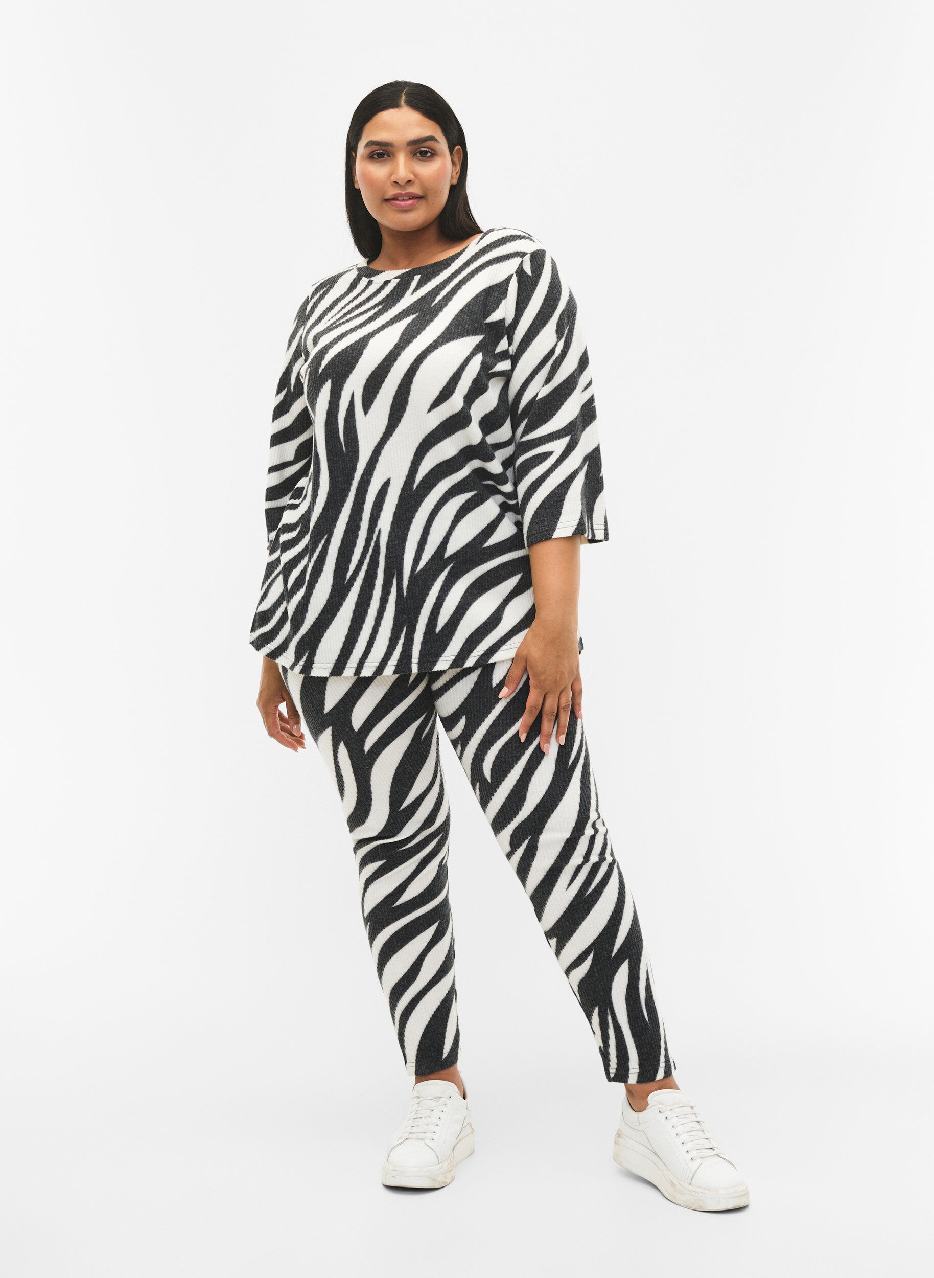Zizzi Leggingsit seeprakuviolla, White Zebra, Model image number 0