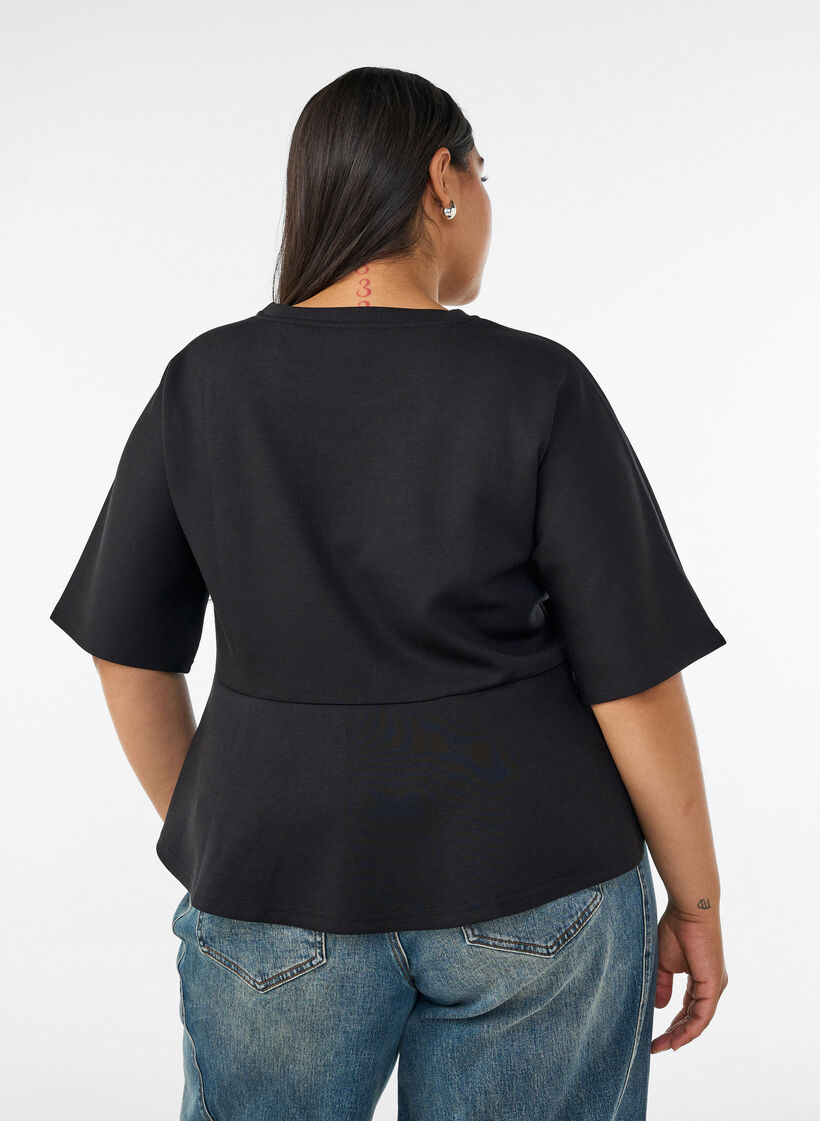 Peplum-pusero kyyn&auml;rpituisilla hihoilla, Musta, Model image number 2