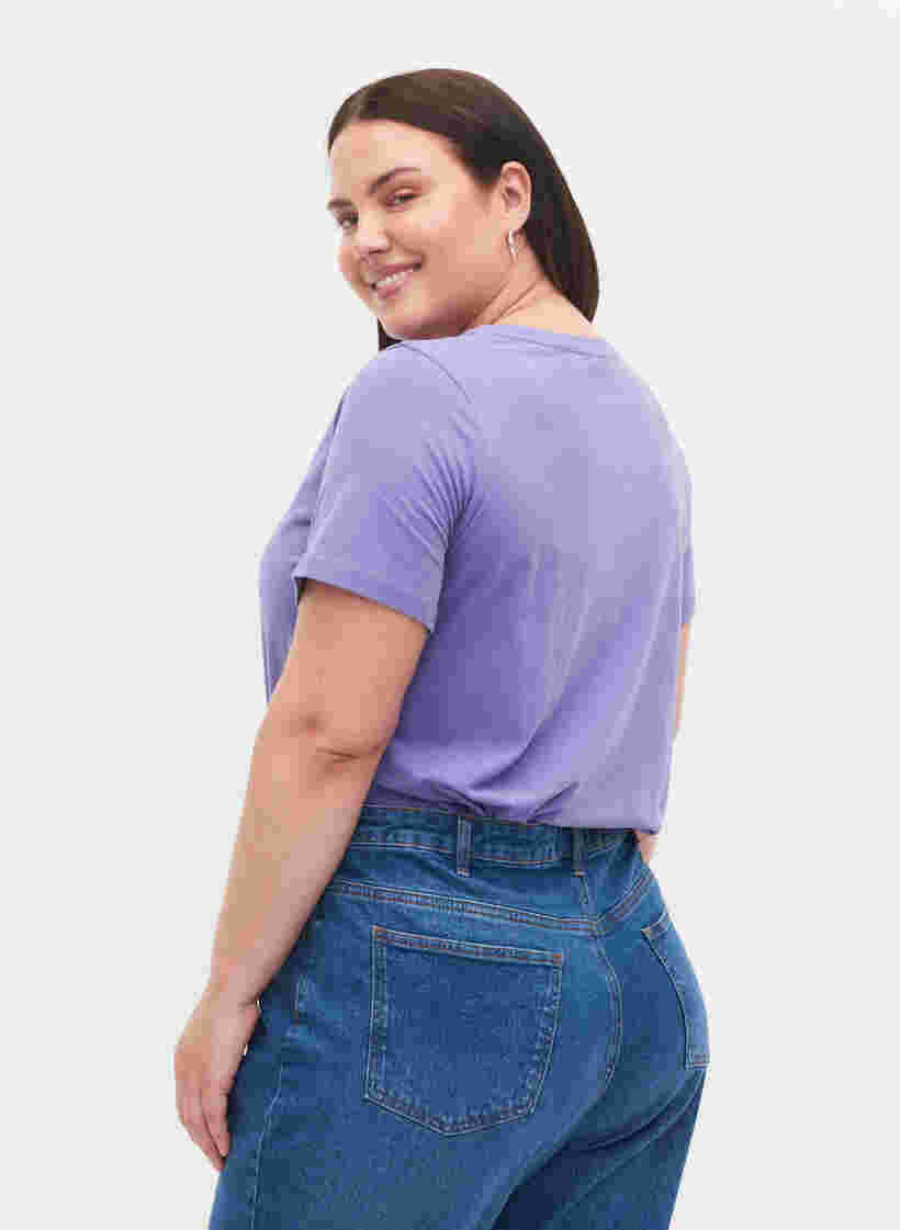 Yksivärinen perus t-paita puuvillasta, Veronica, Model image number 1