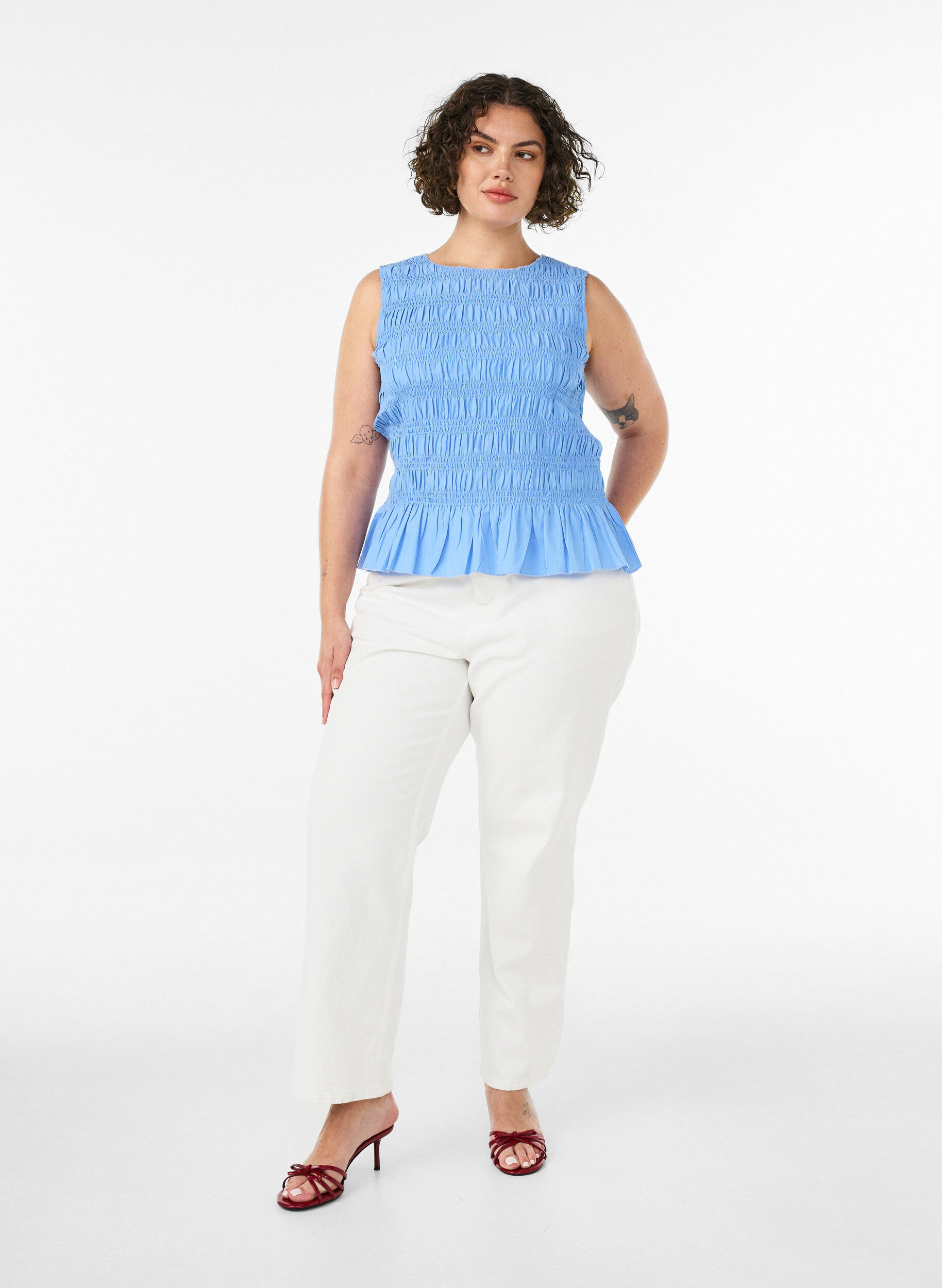 ZizziSmokkitoppi venep&auml;&auml;ntiell&auml; ja peplum-helmalla, Sininen, Model image number 1