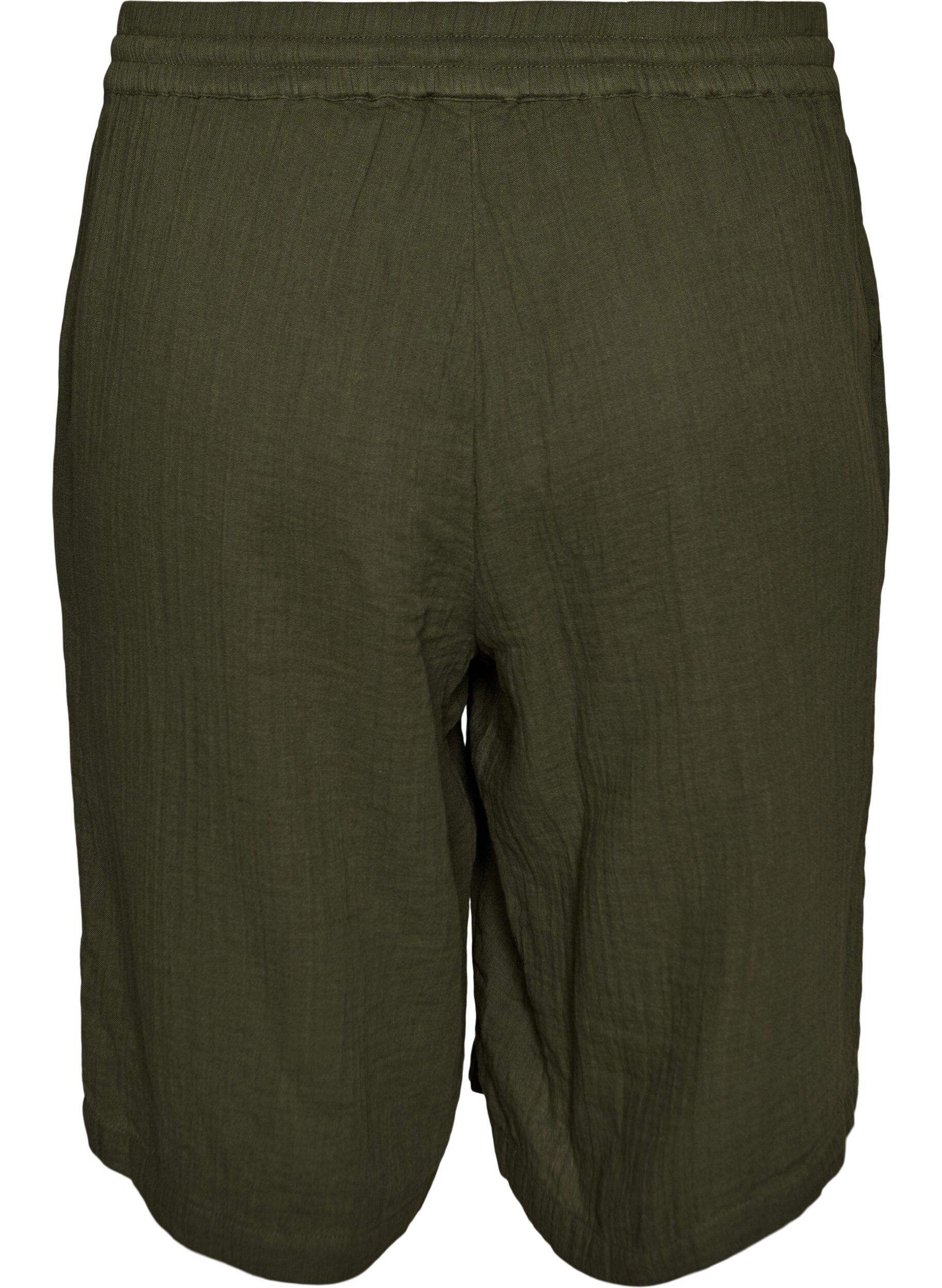 Zizzi V&auml;lj&auml;sti istuvat puuvillamusliinishortsit korkealla vy&ouml;t&auml;r&ouml;ll&auml;, Vihre&auml;, Packshot image number 1