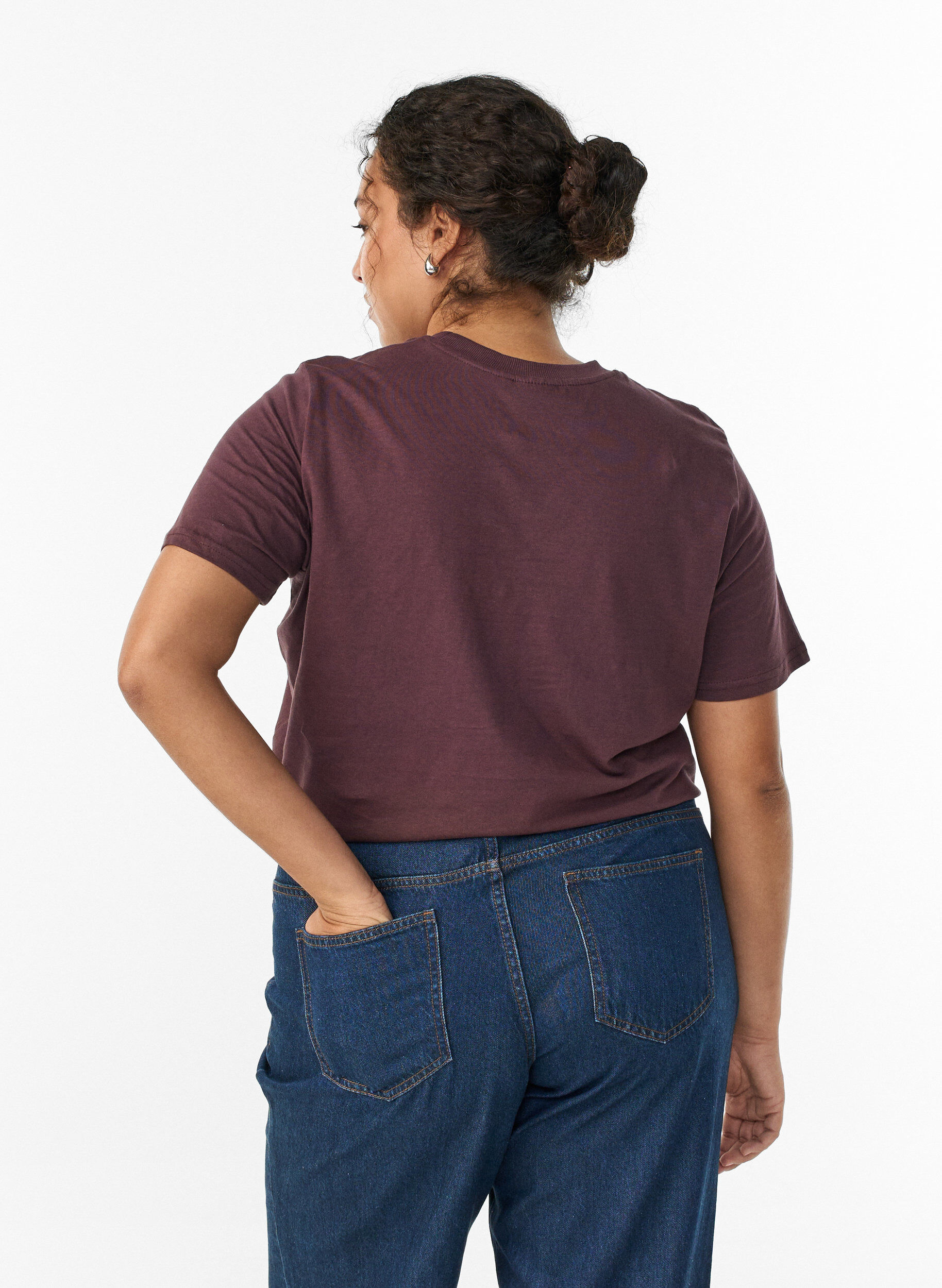 ZizziPuuvillainen perus-T-paita, jossa on py&ouml;re&auml; kaula-aukko, Tumma Bordeaux, Model image number 2