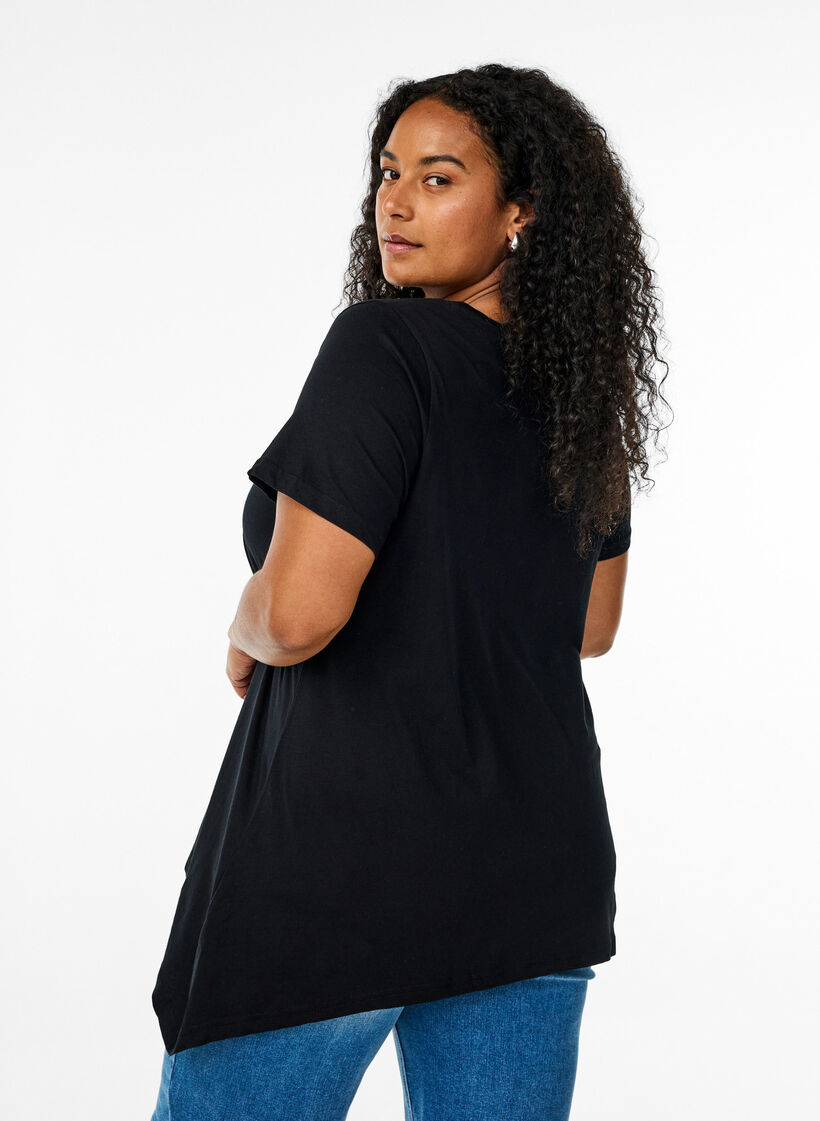 T-paita pyöreällä pääntiellä ja A-linjaisella mallilla, Musta, Model image number 2