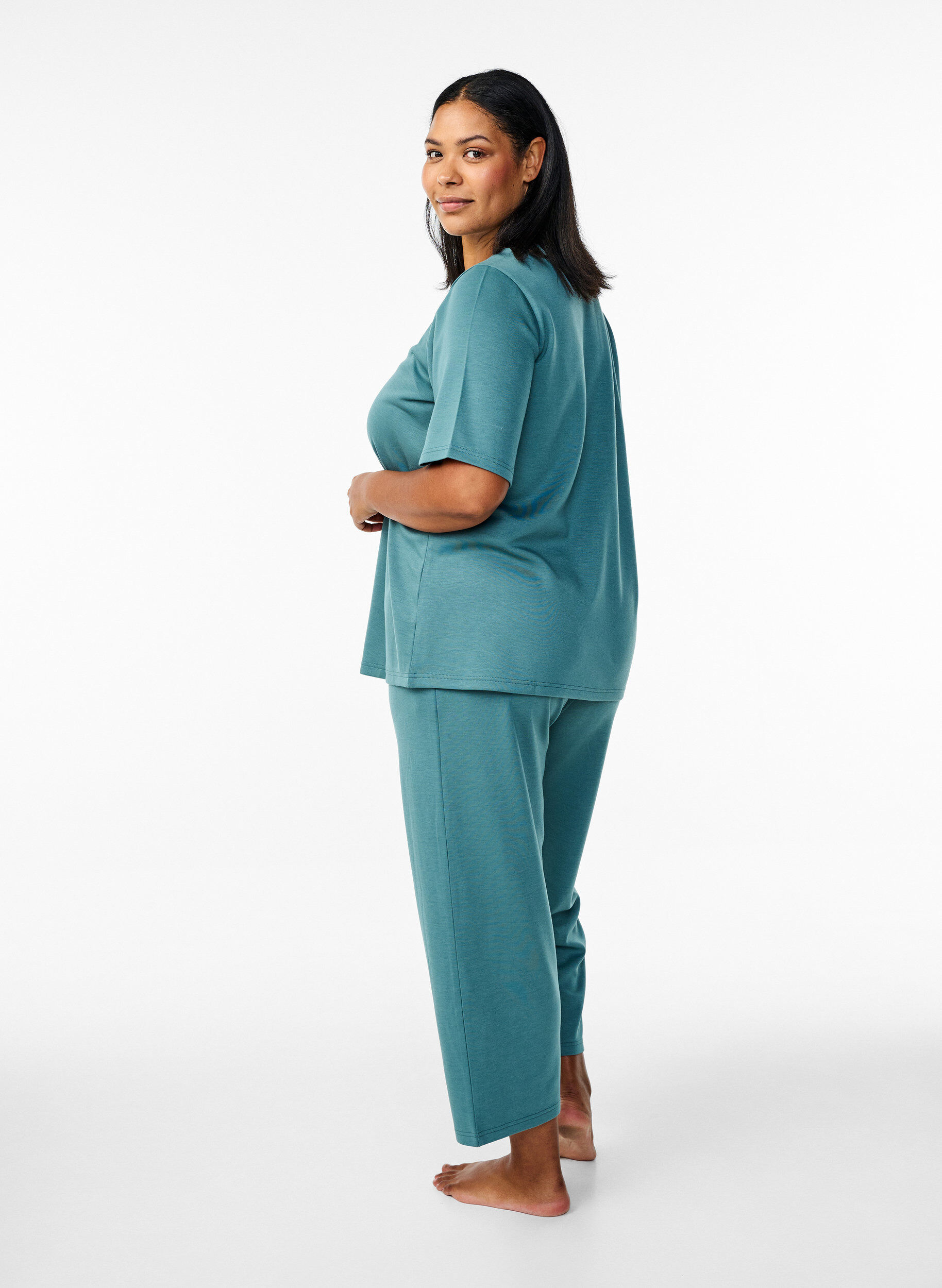 Zizzi 7/8-pituiset modaalisekoitehousut, joissa on taskut, Vihre&auml;, Model image number 1