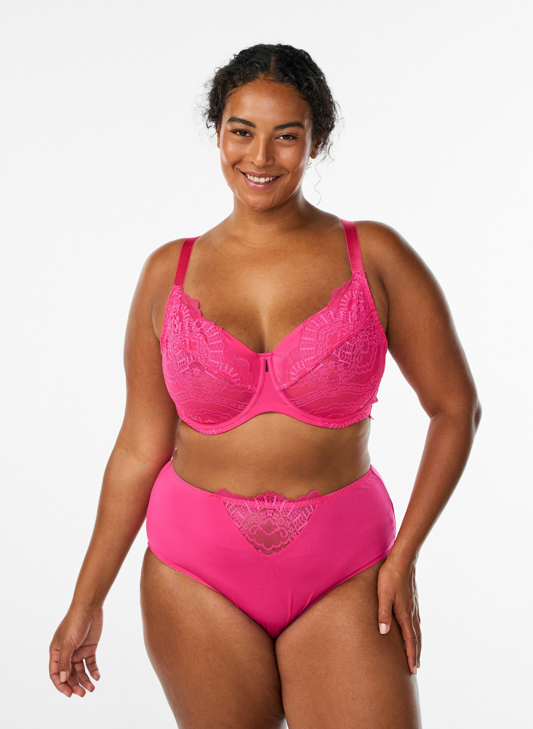 Mikrokuituiset alushousut pitsiyksityiskohdilla, Vaaleanpunainen, Model