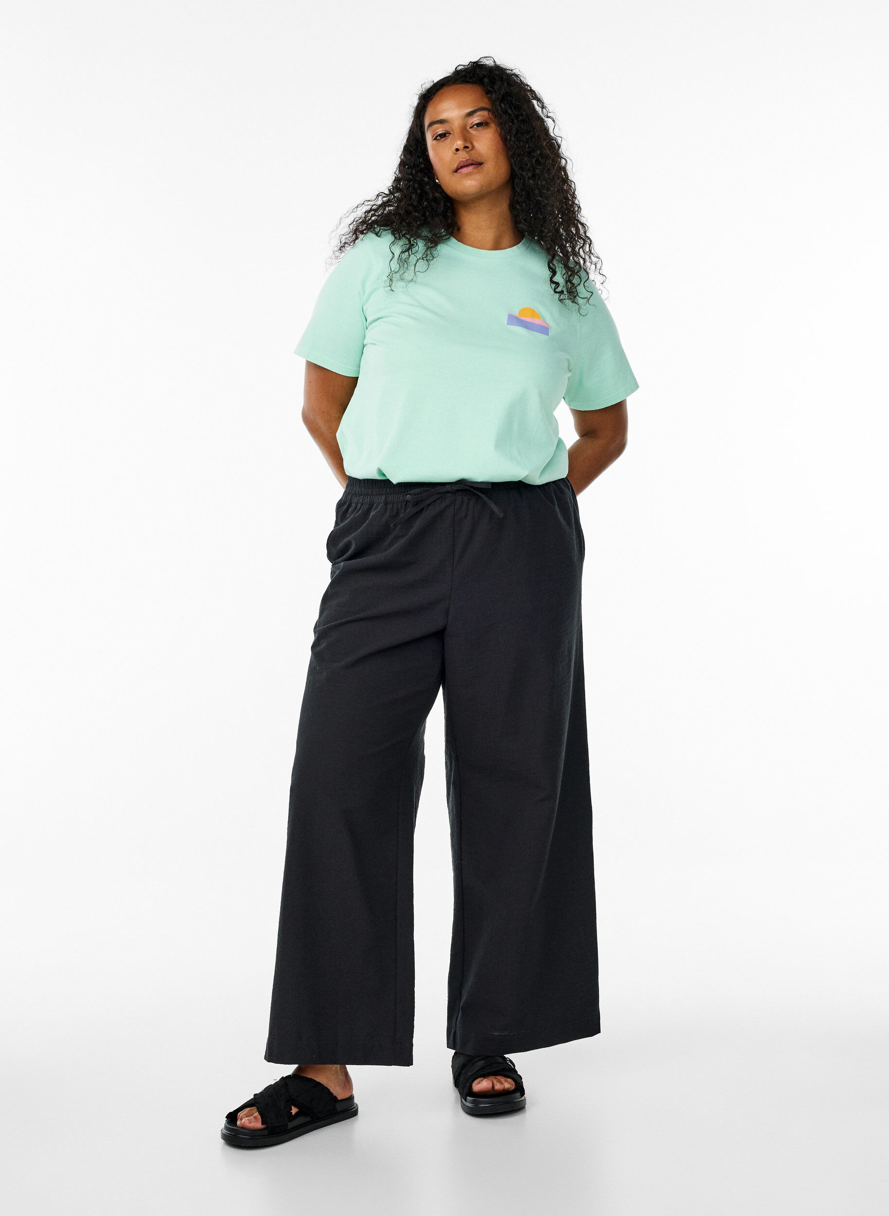 Zizzi Luomupuuvillainen t-paita selk&auml;printill&auml;, Vihre&auml;, Model image number 1