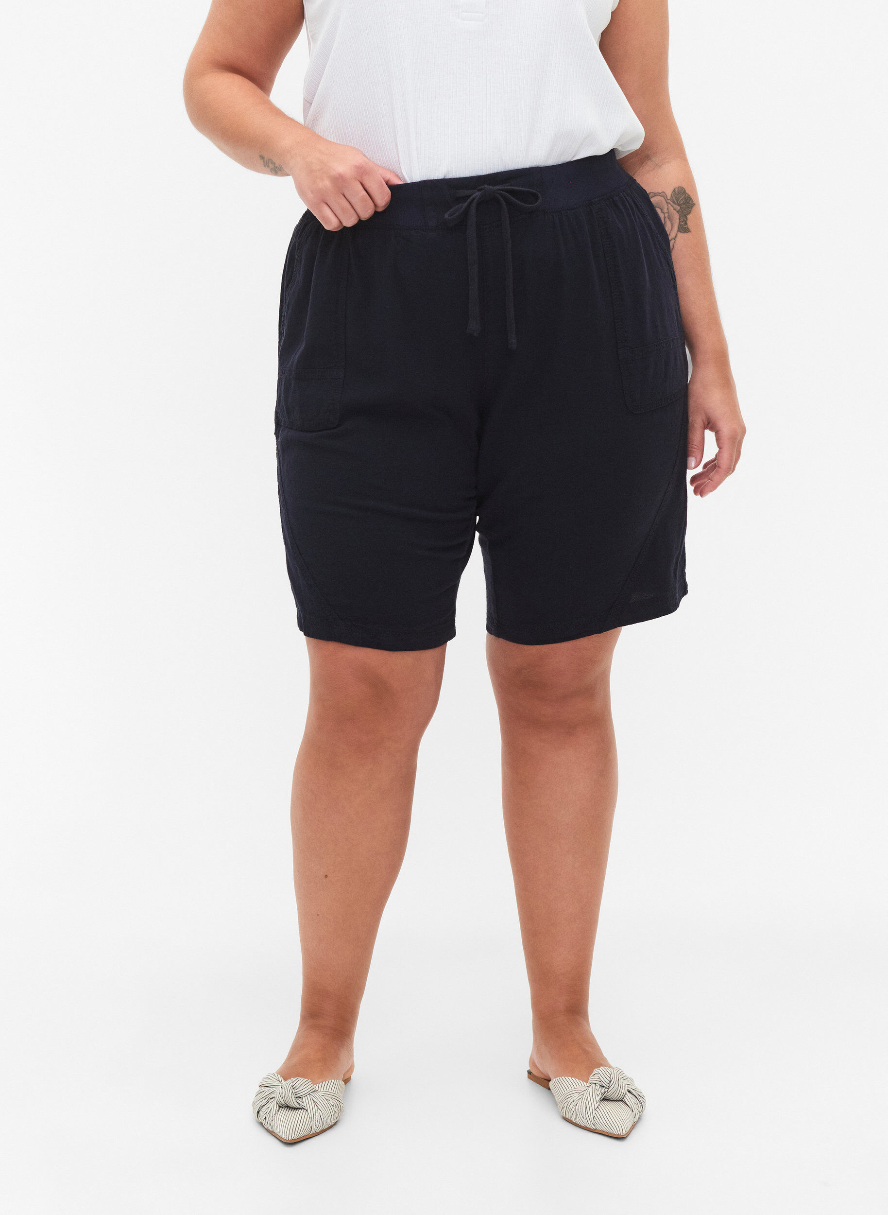 ZizziV&auml;lj&auml;t puuvillashortsit taskuilla, Sininen, Model image number 4