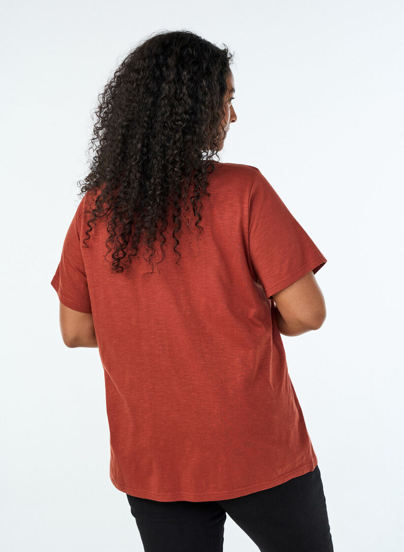 T-paita nappiyksityiskohdilla, Ruskea, Model image number 2