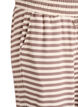 Raidalliset pyjamahousut korkealla vy&ouml;t&auml;r&ouml;ll&auml; ja leveill&auml; lahkeilla, Beige, Packshot image number 2