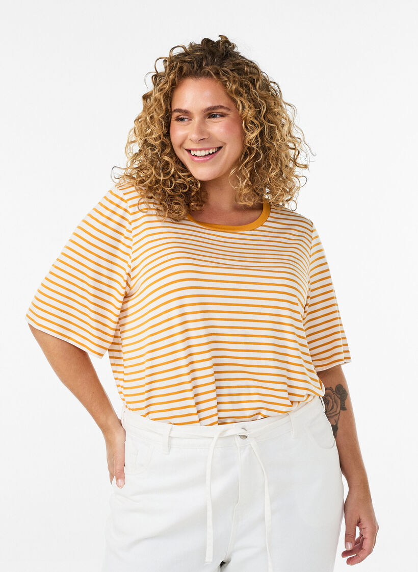 T-paita TENCEL&trade; Lyocellilla ja raidoilla, Keltainen, Model image number 0