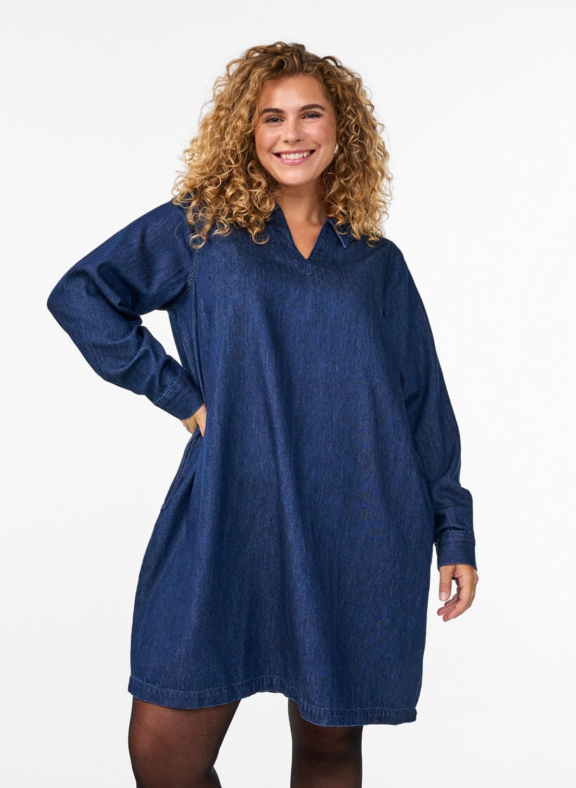 Lyhyt farkkumekko V-p&auml;&auml;ntiell&auml; ja kauluksella, Sininen, Model image number 0