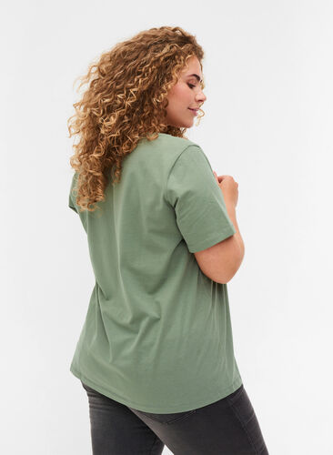 Perus T-paita, Agave Green, Model image number 1