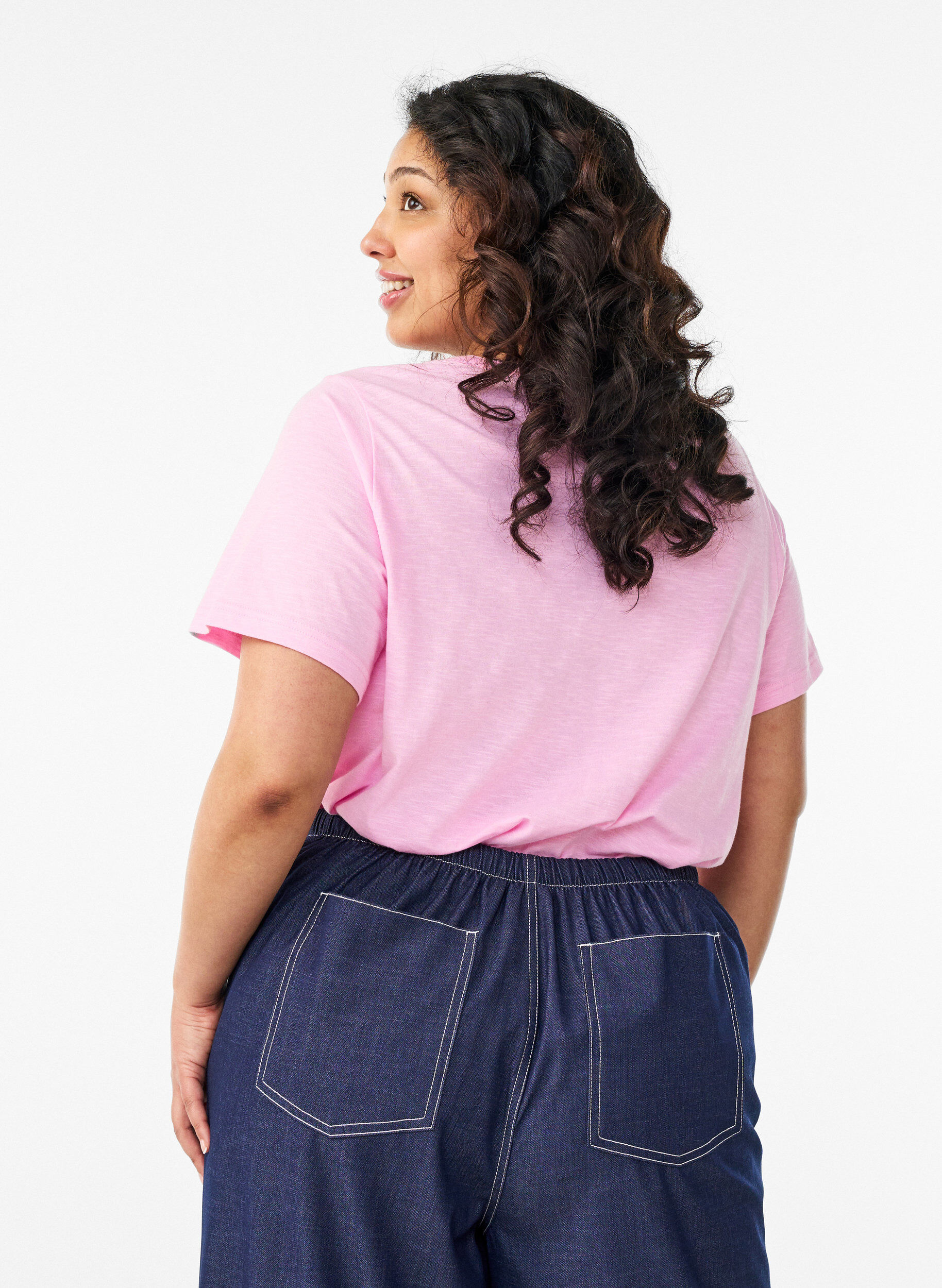 Zizzi T-paita nappiyksityiskohdalla, Vaaleanpunainen, Model image number 2