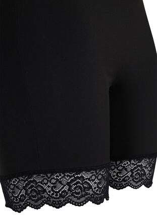 Kevyet shapewear-shortsit pitsireunuksella, Black, Packshot image number 3
