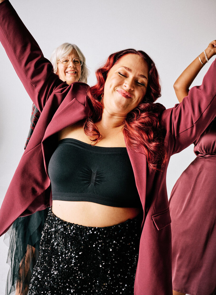 Klassinen bleiseri nappikiinnityksell&auml;, Punainen, Image