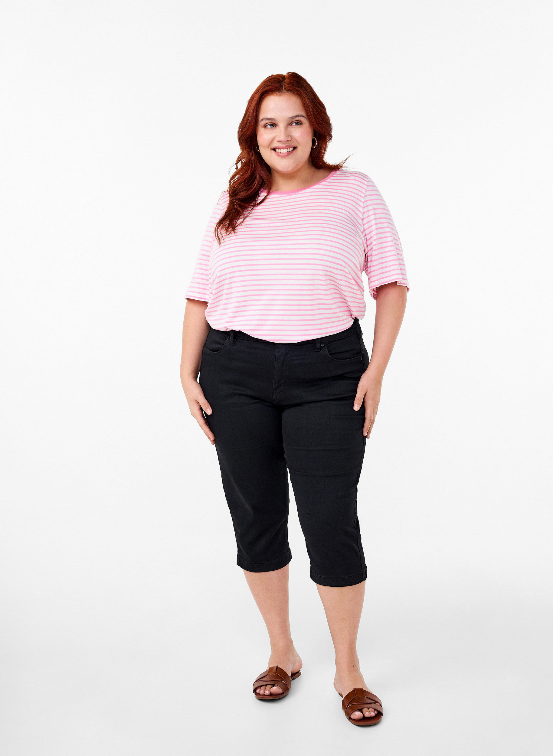 Zizzi Raidallinen t-paita lyocellia, jossa on py&ouml;re&auml; p&auml;&auml;ntie, Punainen, Model image number 1