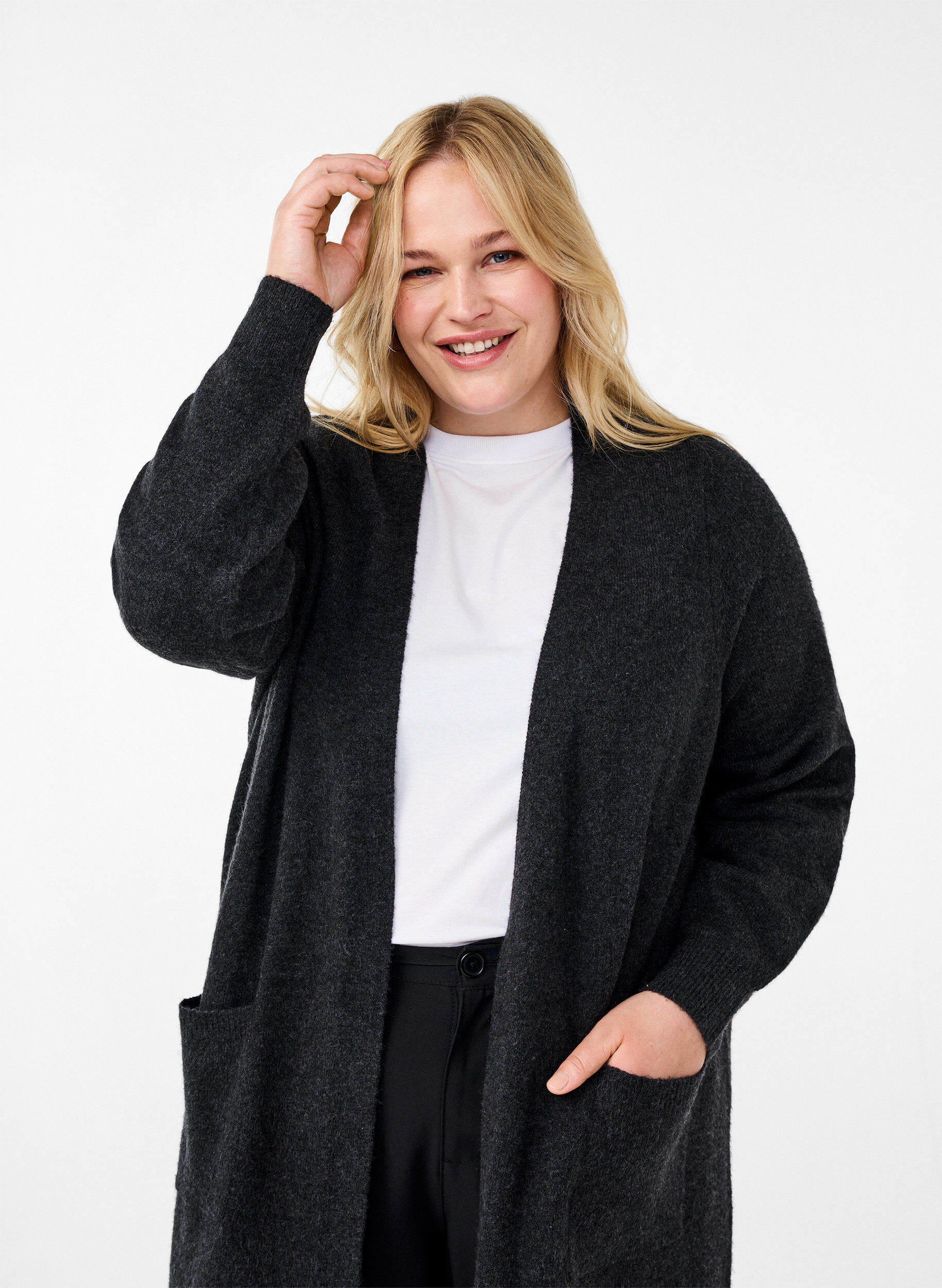 Zizzi Pitk&auml; neuletakki taskuilla, Dark Grey Melange, Model image number 2