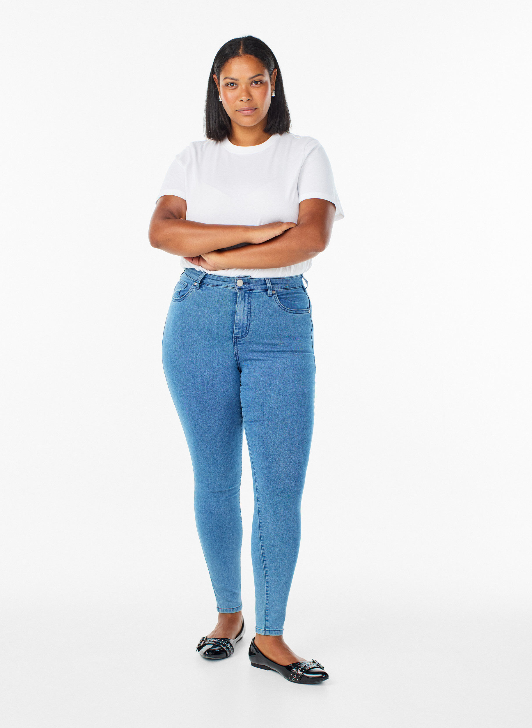 Amy korkea vy&ouml;t&auml;r&ouml;iset super slim fit -farkut, Sininen, Model