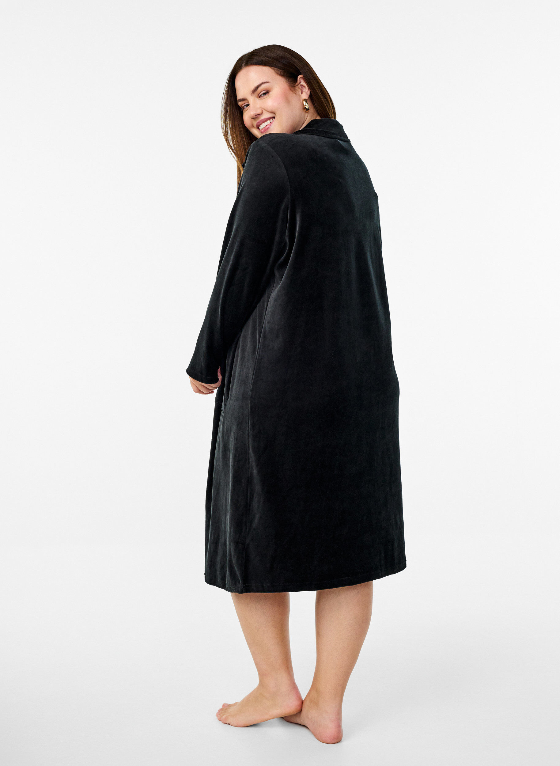 Zizzi Velour aamutakki vetoketjulla ja taskuilla, Musta, Model image number 1