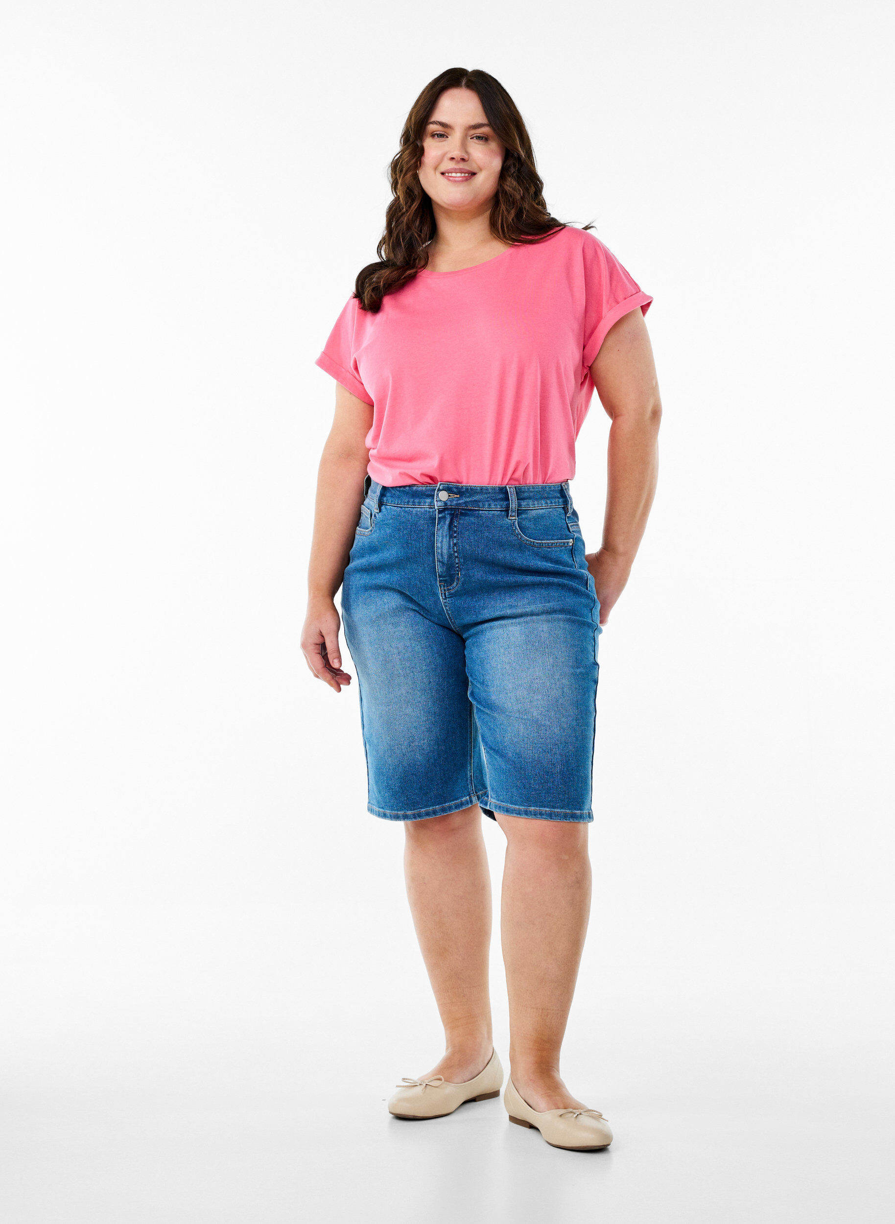 Zizzi Korkeavy&ouml;t&auml;r&ouml;iset denim-Bermudat, Sininen, Model image number 1
