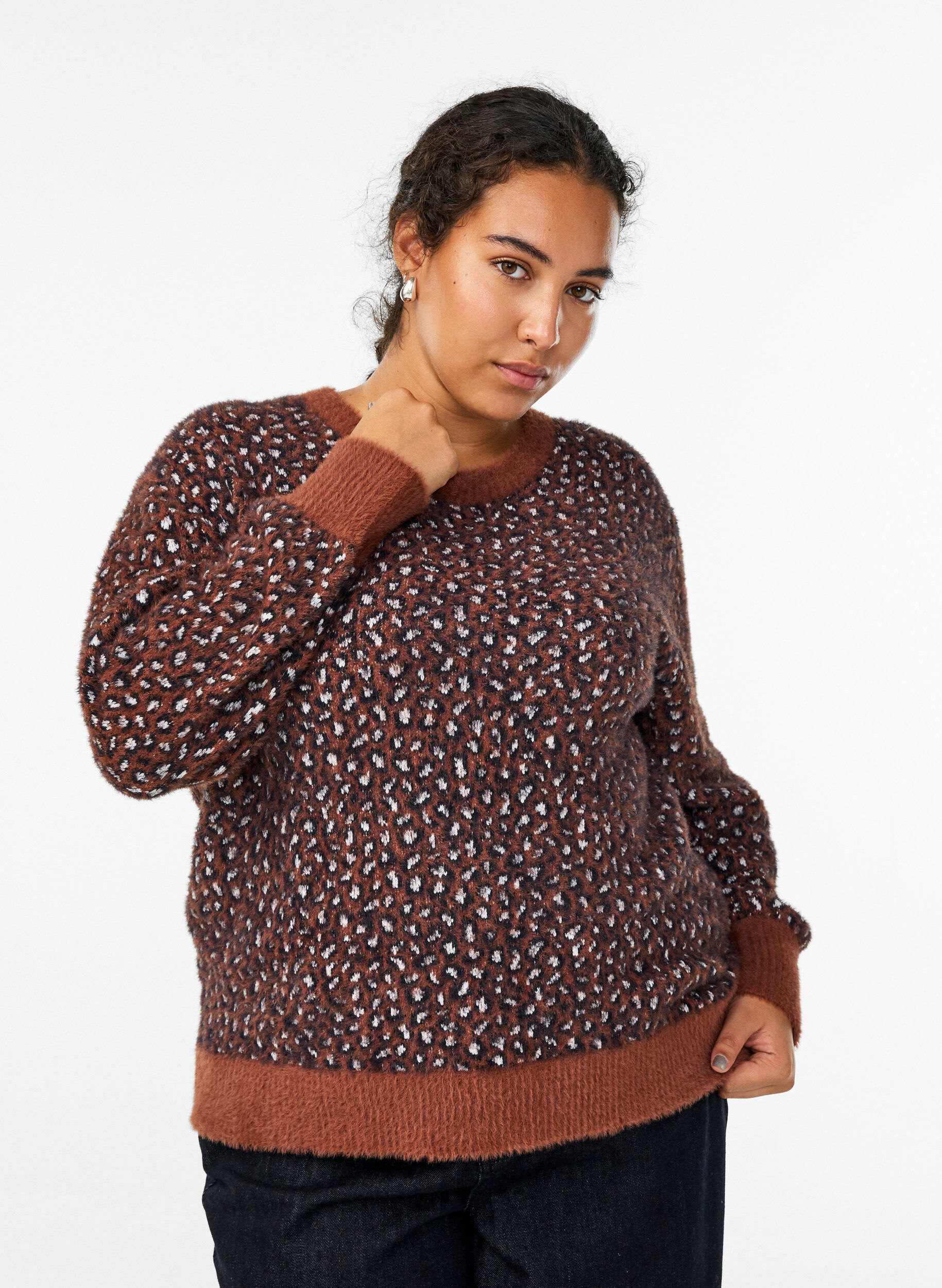 Neule el&auml;inkuosilla ja p&ouml;rr&ouml;isell&auml; pinnalla, Punainen, Model