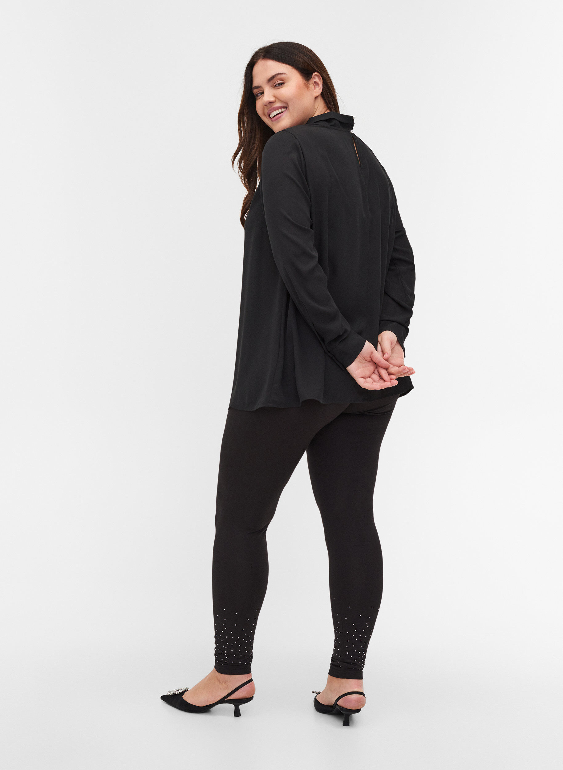 Zizzi Legginssit viskoosisekoitteesta koristekivill&auml;, Black, Model image number 1