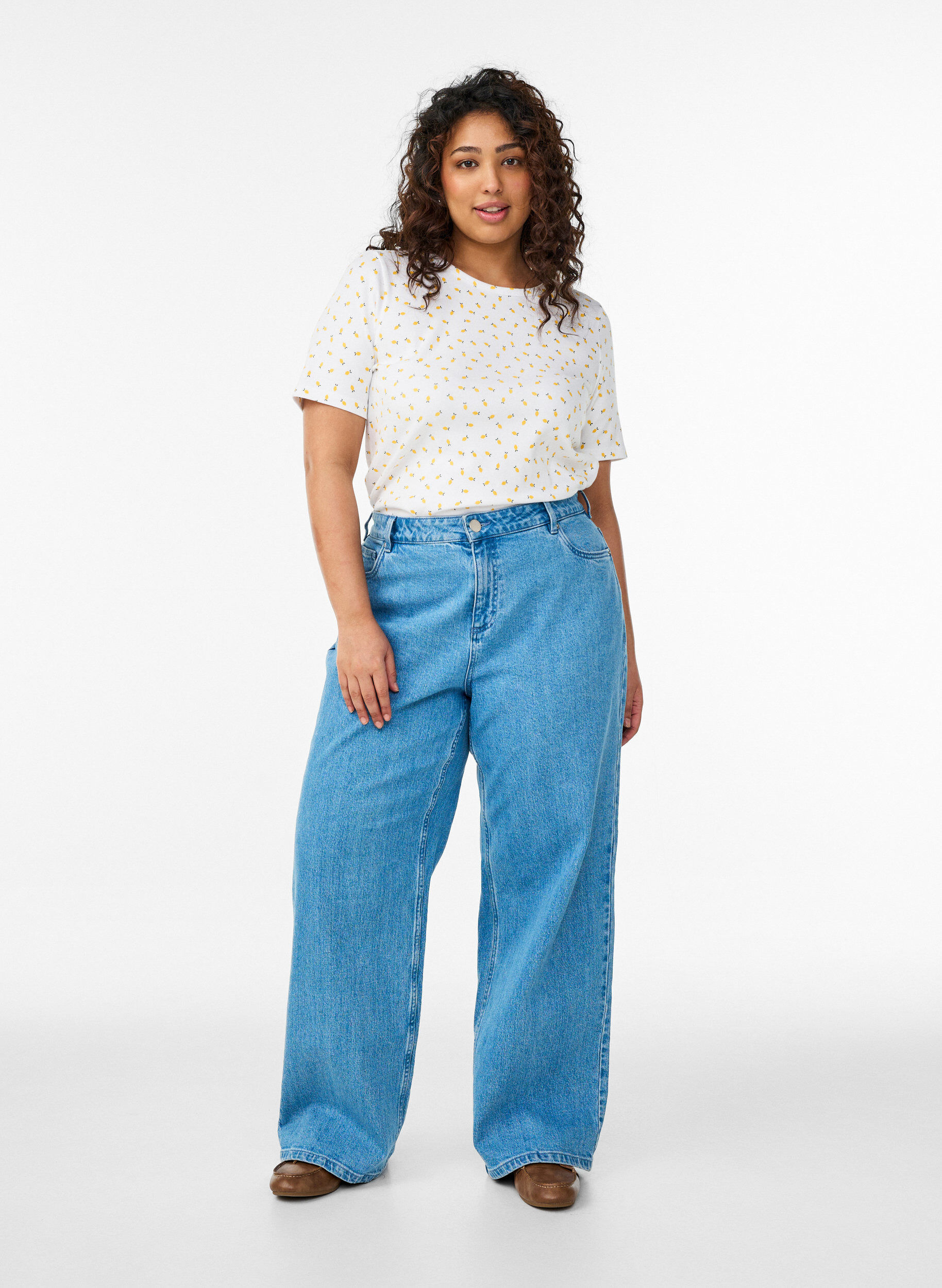 Zizzi Puuvillainen T-paita kauttaaltaan printill&auml;, Valkoinen, Model image number 1