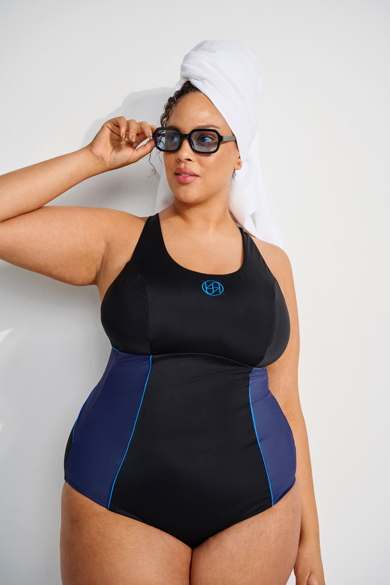 Urheilu-uimapuku, , Model