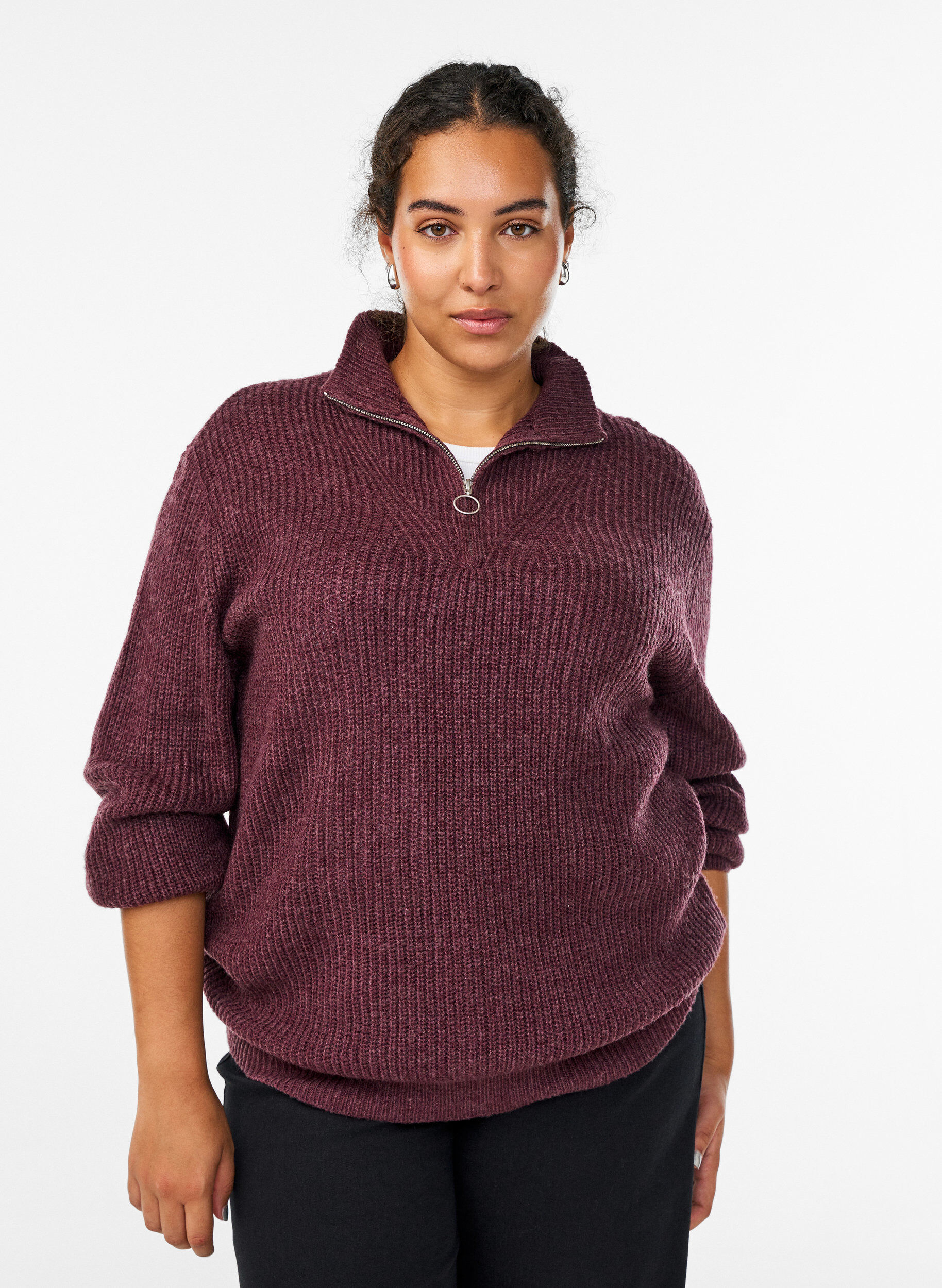 FLASH - Neulepusero, jossa korkea kaulus ja vetoketju, Punainen, Model