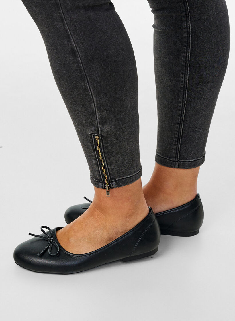 Kropatut Amy-farkut vetoketjulla, Grey Denim, Model image number 3