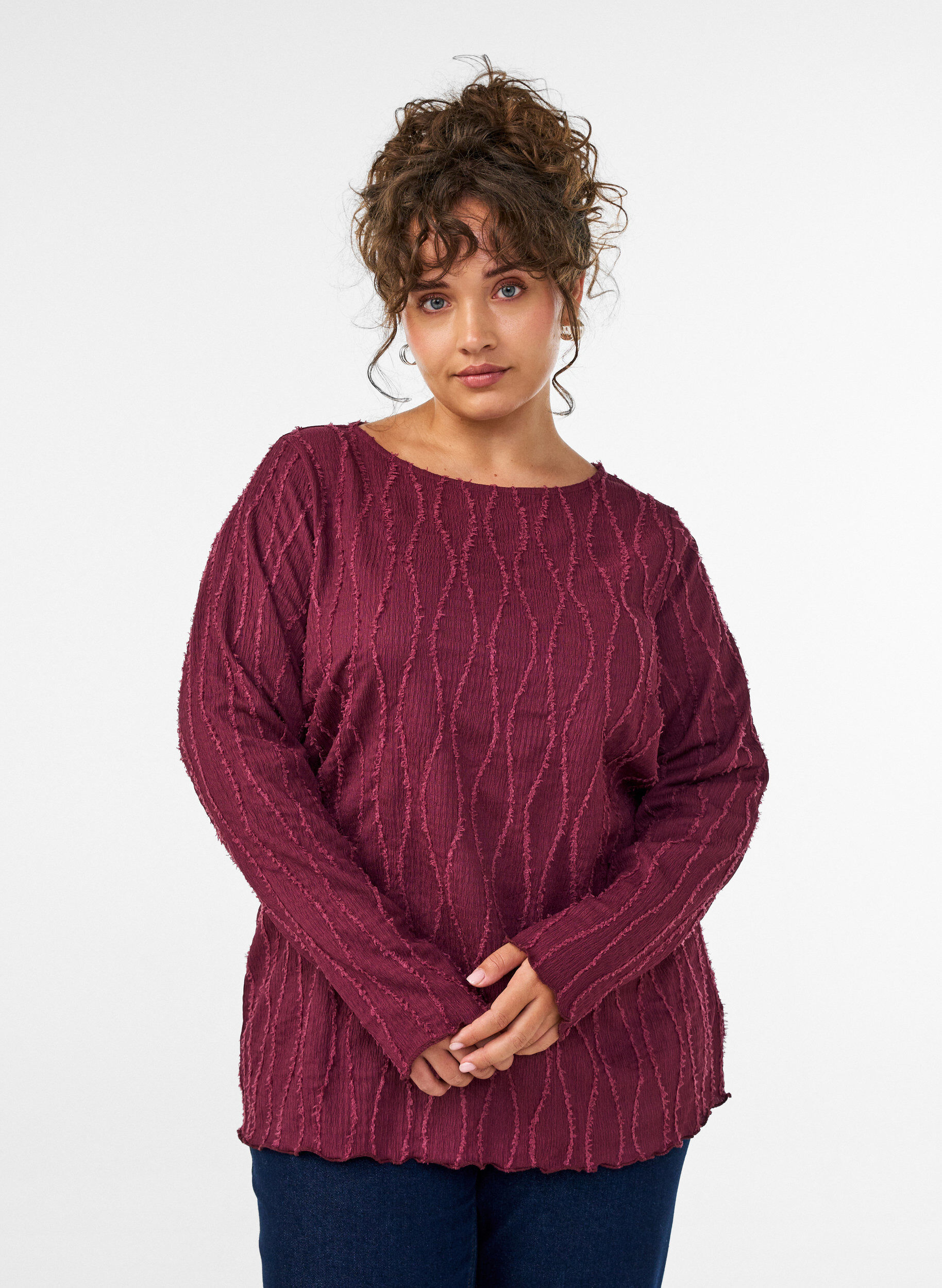 ZizziJerseypusero aaltoilevalla tekstuurilla, Punainen, Model image number 0