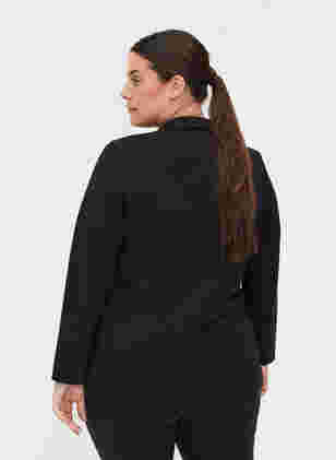 Yksinkertainen bleiseri napeilla ja koristetaskuilla , Black, Model