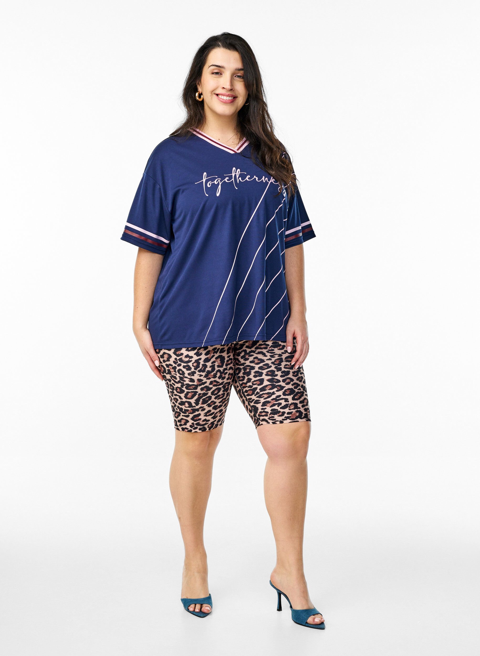 Zizzi Istuvat shortsit sivutaskuilla, Ruskea, Model image number 1