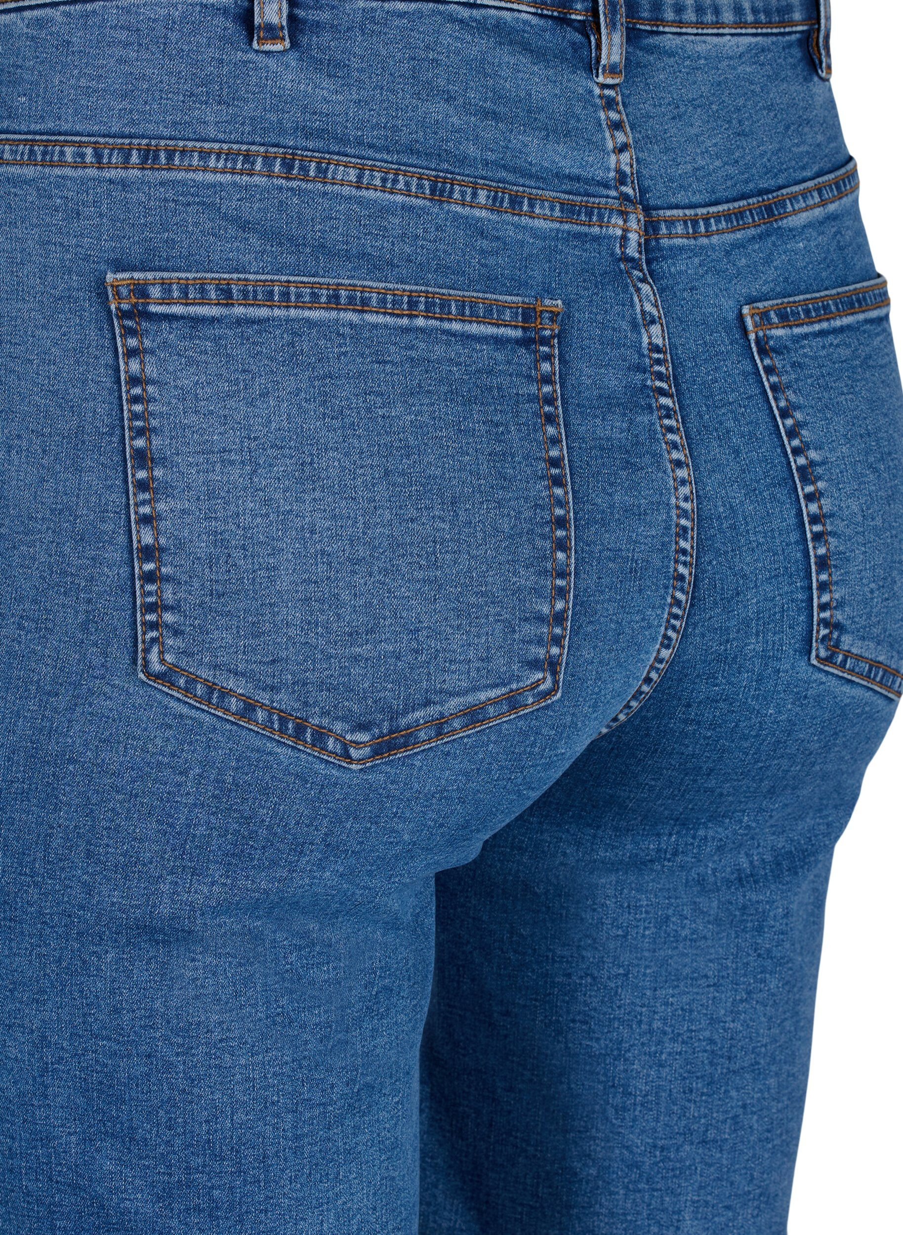 Zizzi Tyk&ouml;istuvat farkkushortsit korkealla vy&ouml;t&auml;r&ouml;ll&auml;., Blue Denim, Packshot image number 3